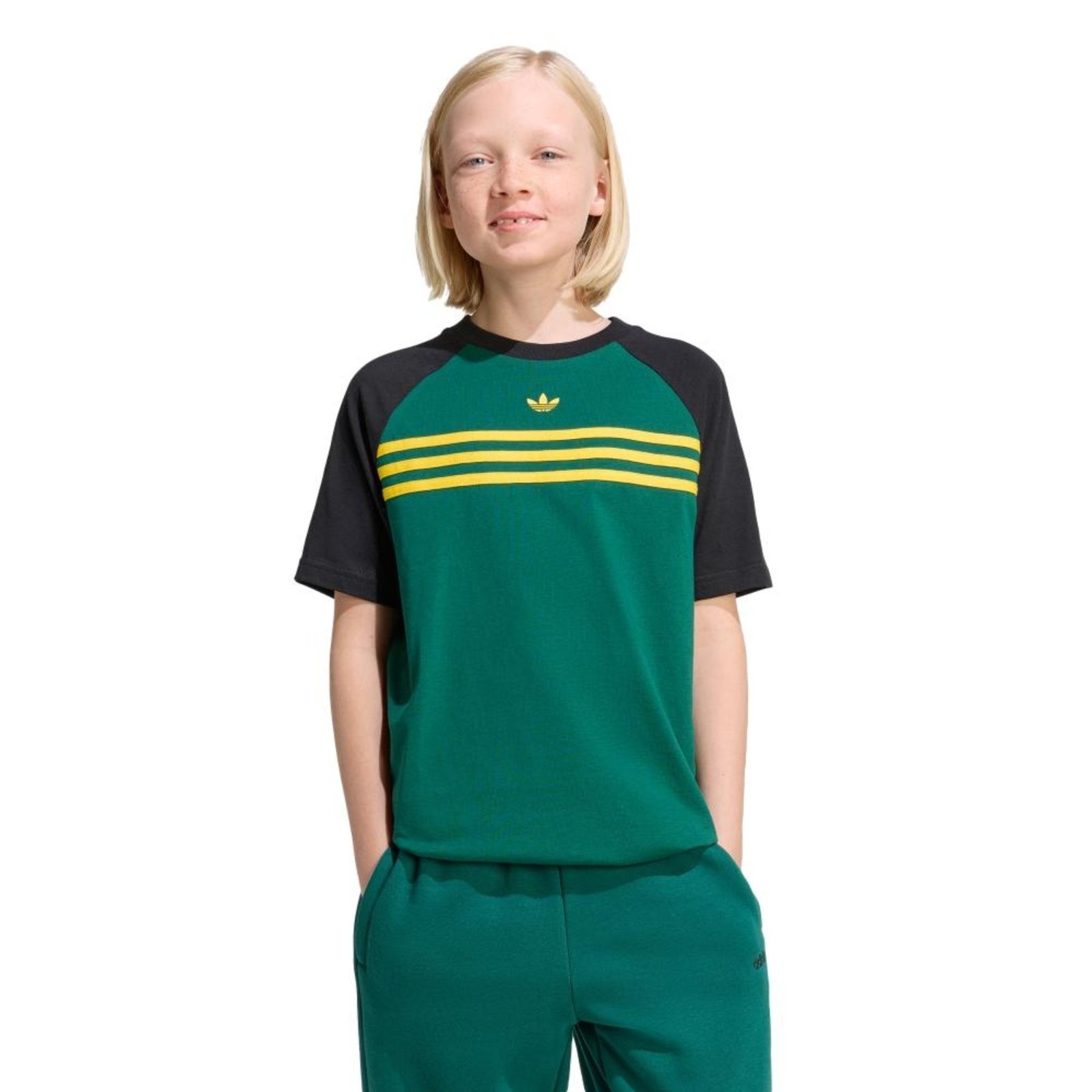Infantil - Camiseta Regular Horizontal Três Listras Adidas Originals Verde — R$ 129,99 em Dafiti br