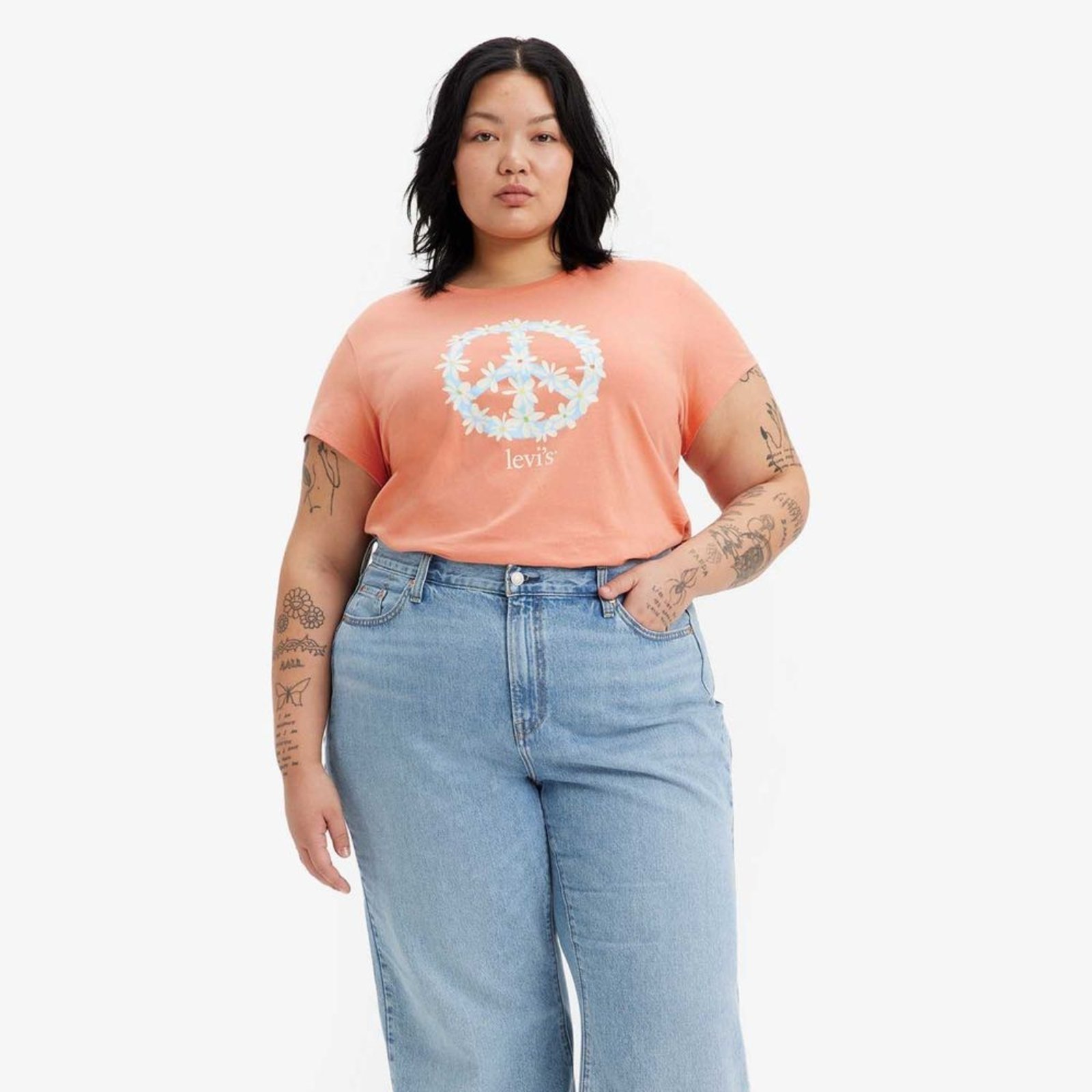 Camiseta Levi’s® Graphic Authentic Plus Size Manga Curta Coral