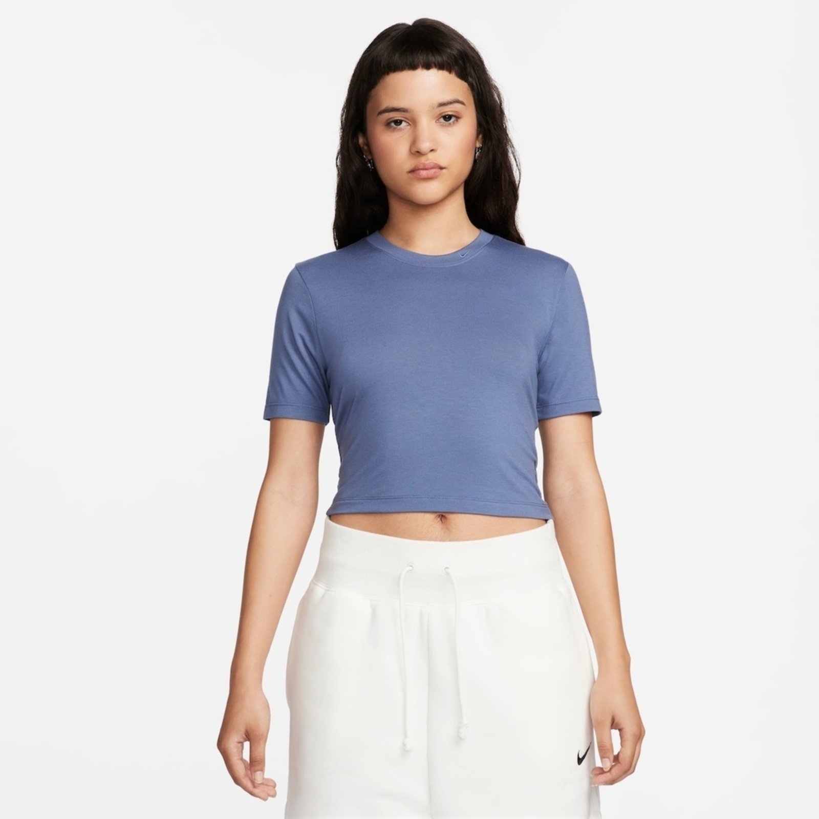 Camiseta Nike Sportswear Cropped Essential Feminina