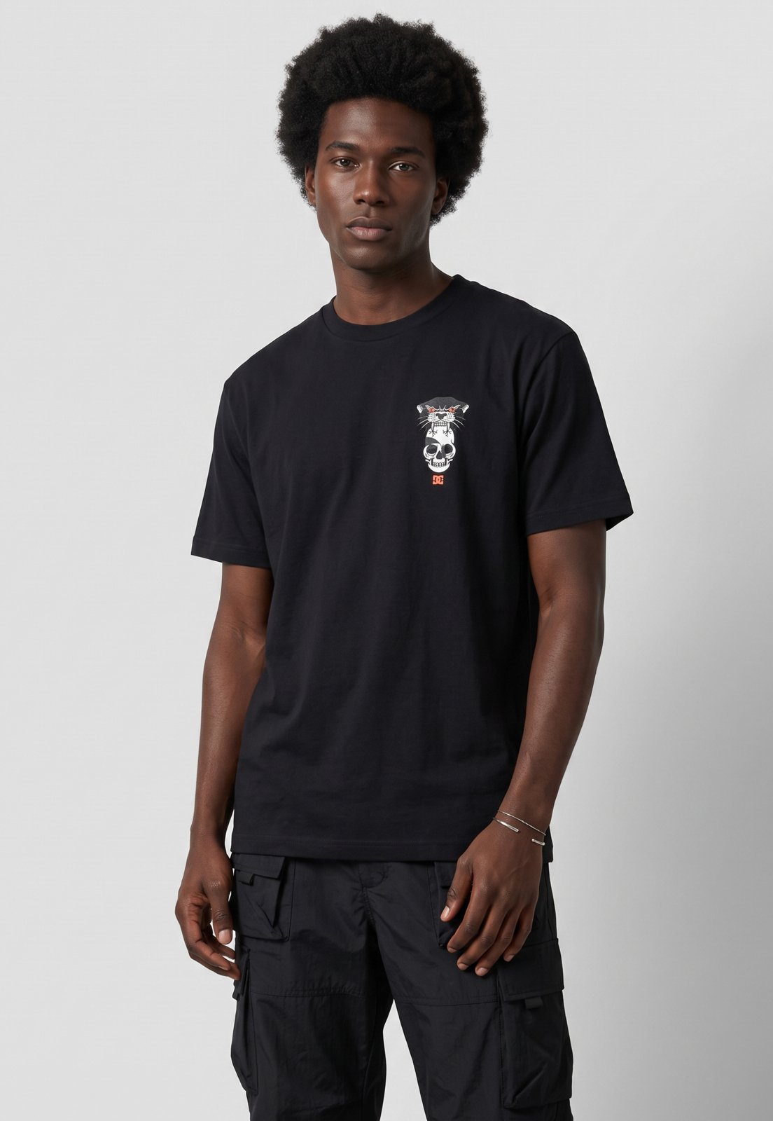 Camiseta Masculina DC Shoes Tiger Bite Preta