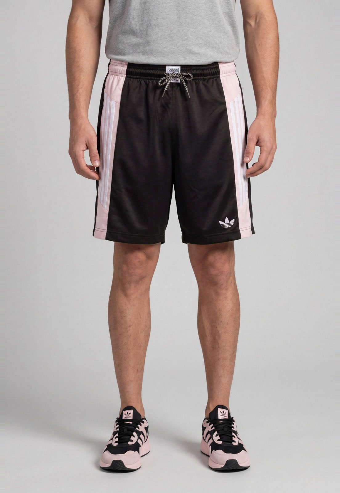 Shorts adidas Originals Cintura Média Marrom