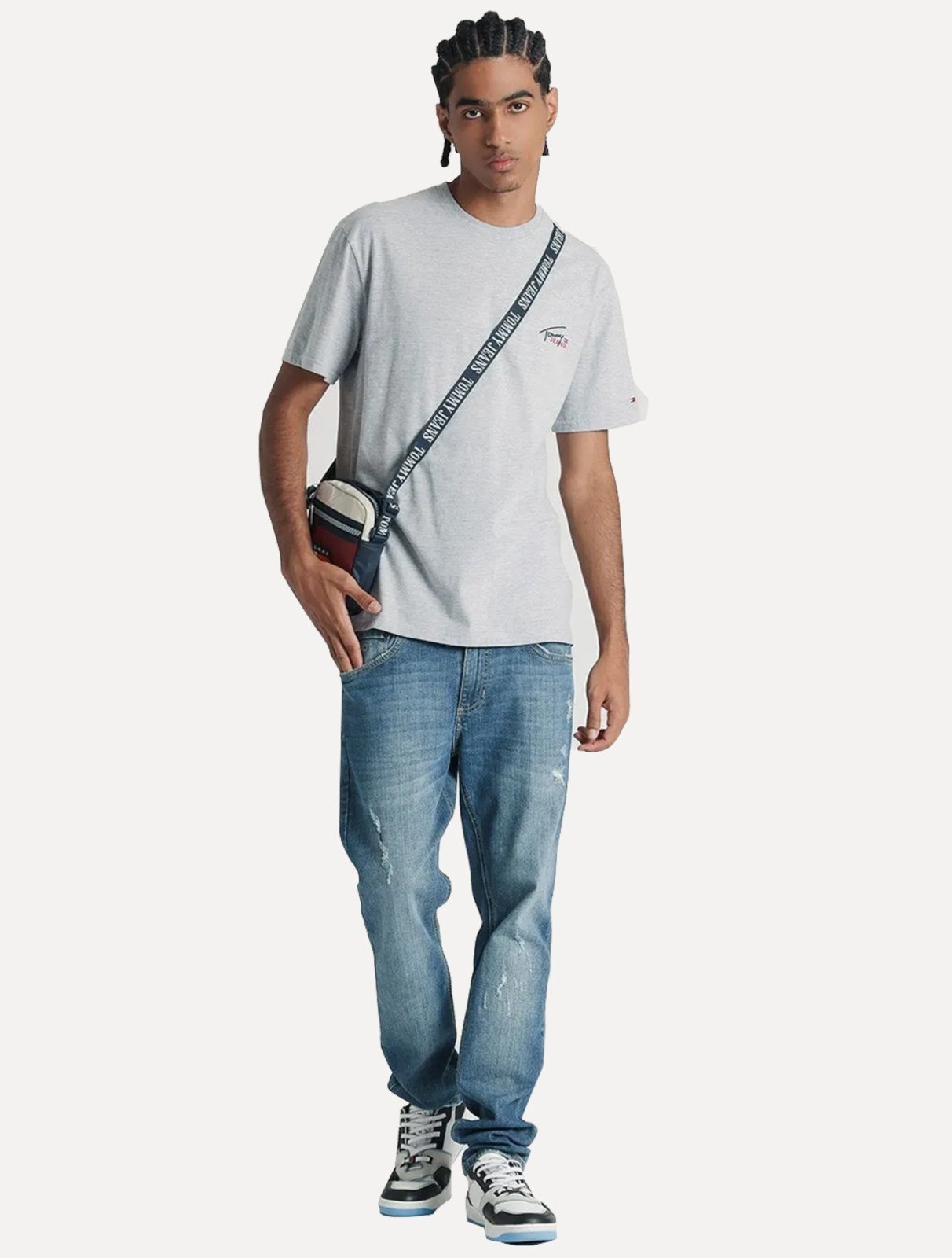 Vista 3 Camiseta Tommy Jeans Masculina Regular Classic Smal Flag Mescla cinza Tommy Jeans cinza