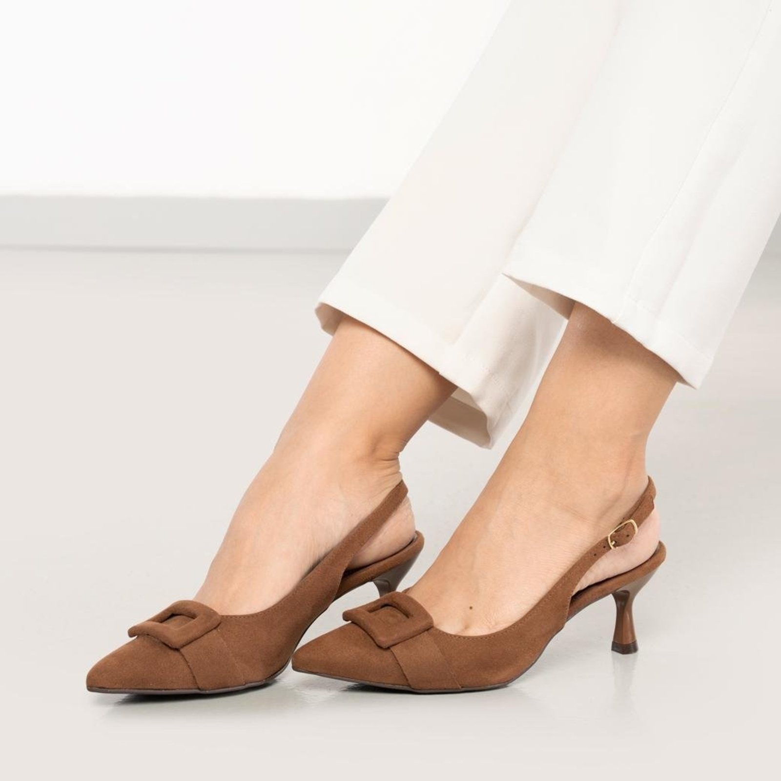 Sapato Slingback Via Marte Elegante Feminino Marrom