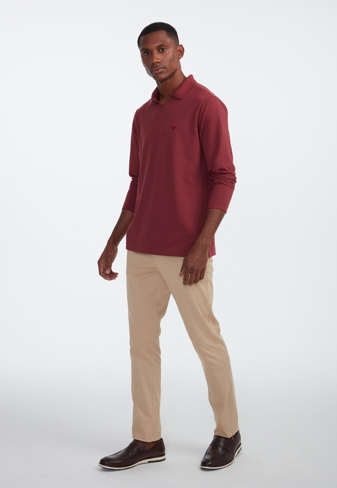 Vista 2 Calça Sarja Traymon Slim Algodão Egípcio Areia caramelo Traymon caramelo