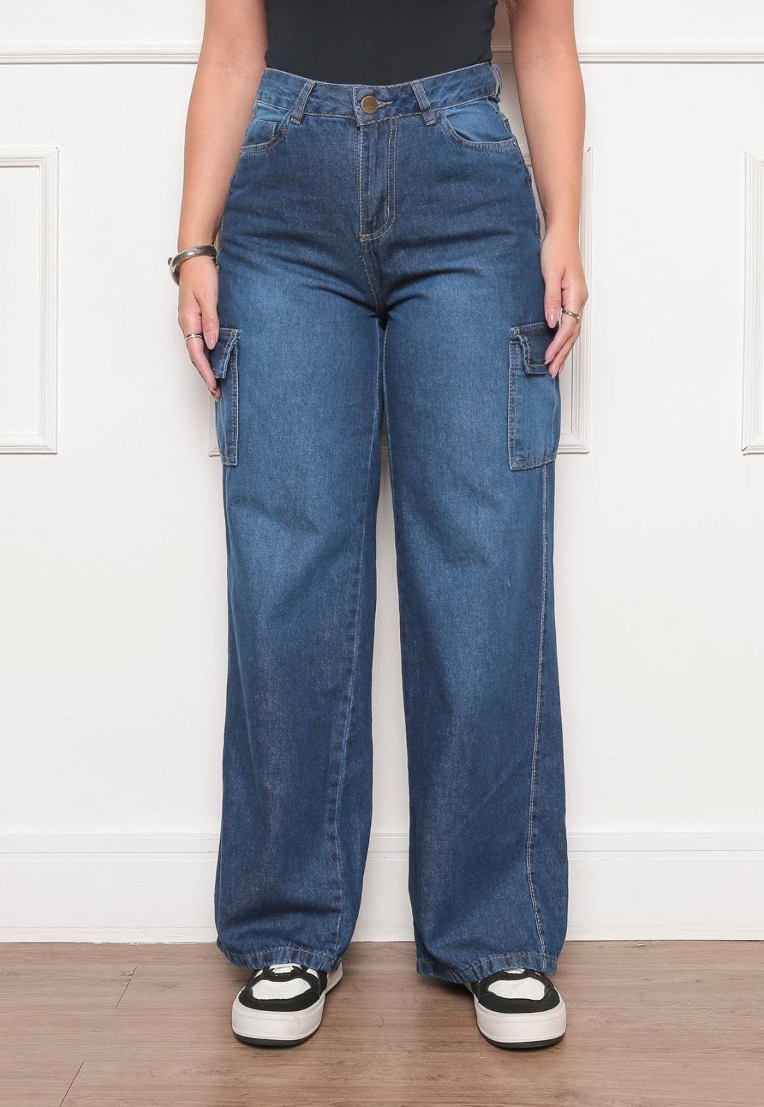 Calça Feminina Avec Wide Leg Cargo Confortável E Elegante Azul Manchado