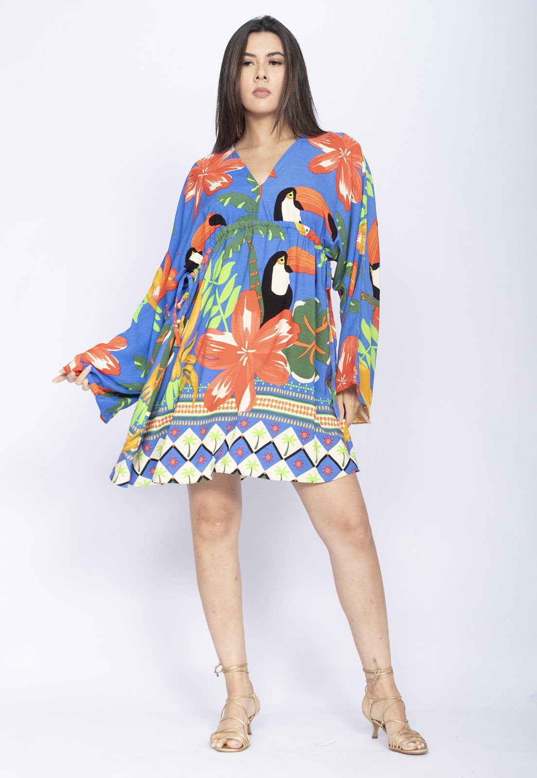 Vista 2 Vestido Amazônia Vital Curto Manga Ampla Estampa Tucanê Amazonia Vital azul/estampado
