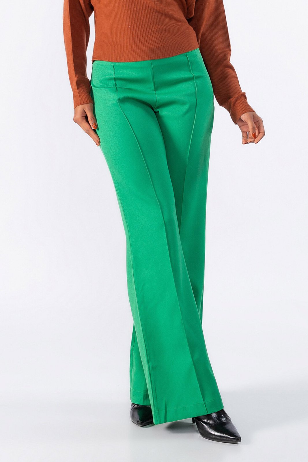 Calca pantalona Lamis com recorte frontal Verde