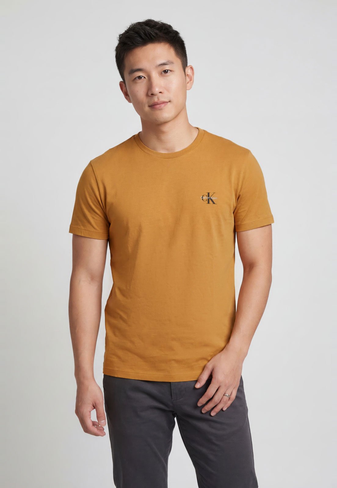 Camiseta Masculina Calvin Klein Jeans Gola Redonda Amarela