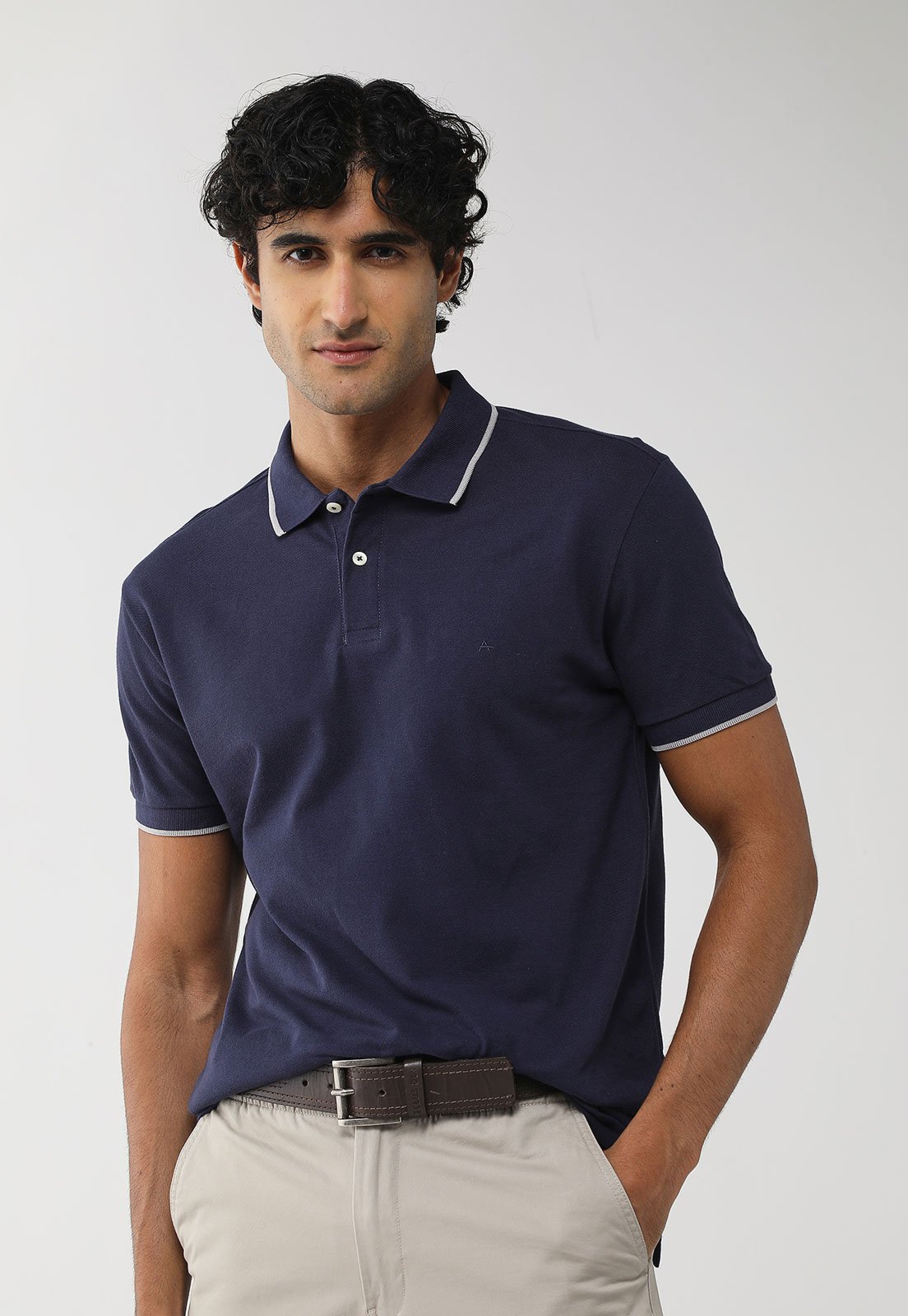 Polo Masculina Aramis Gola Detalhe Contraste Azul Marinho