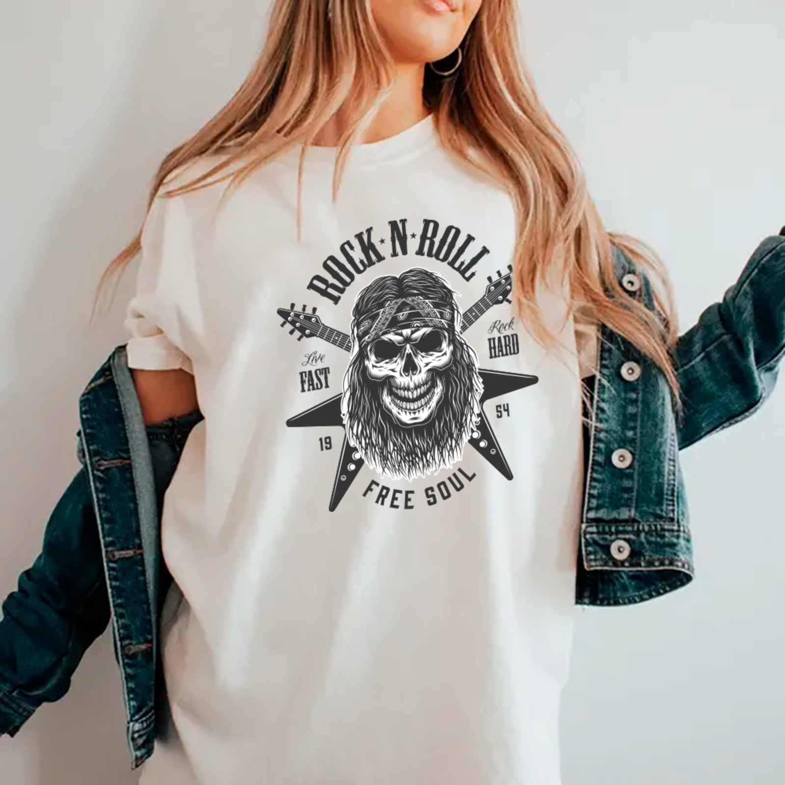 Camiseta Ousy Streetwear Rock N Roll Free Soul Oversized Unissex Branco