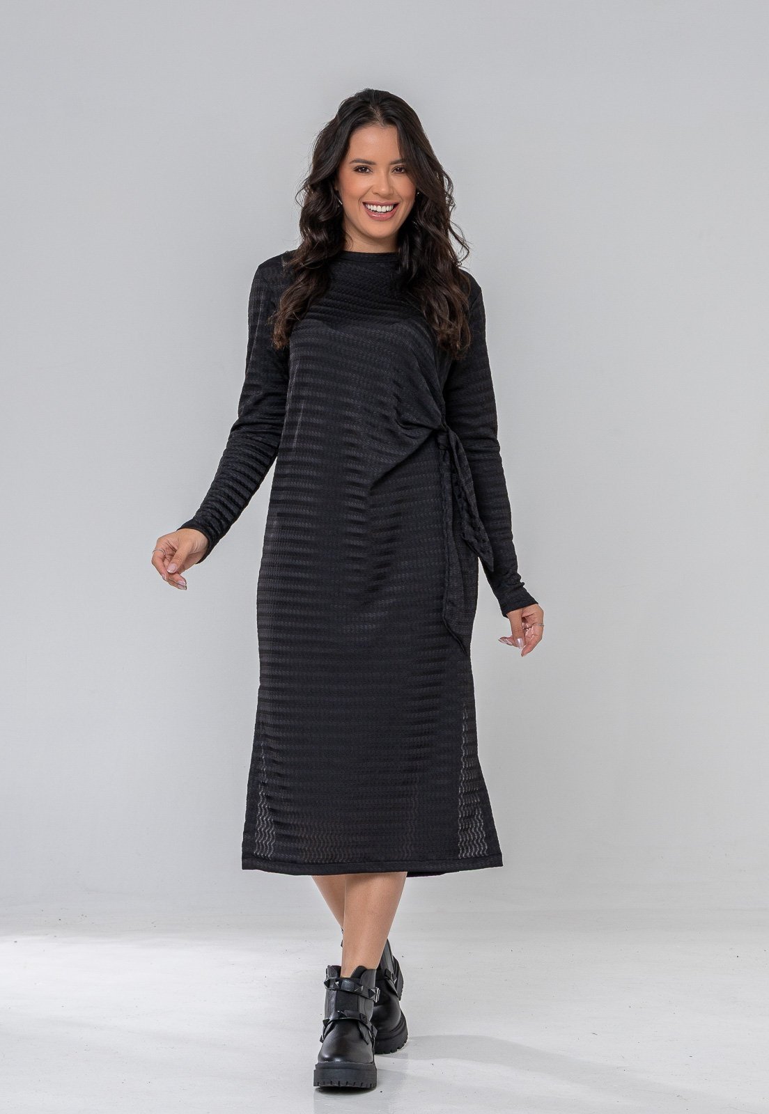 Vestido Aura Rebeca Manga Longa Relevo Preto