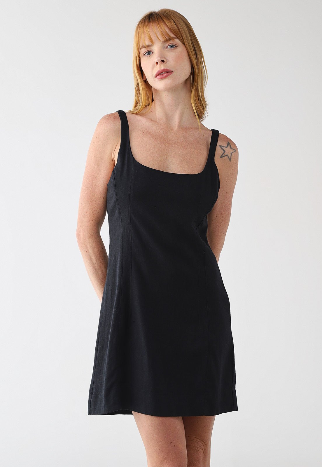 Vestido Feminino FARM Decote Quadrado Alças Largas Preto