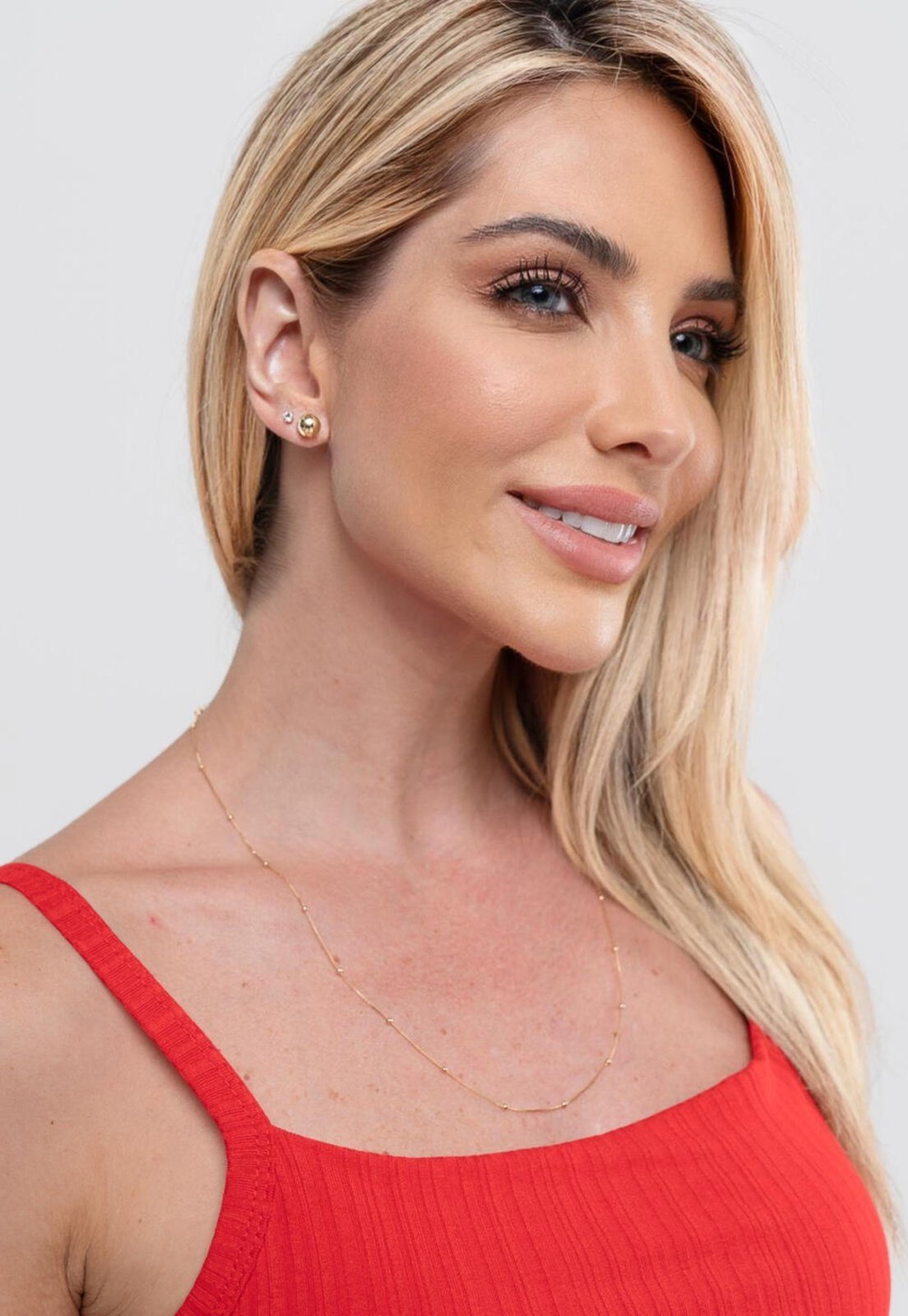 Vista 3 Brinco Semijoia De Bolinha Liso Banhado A Ouro 18K Br STORE ORA SEMIJOIAS dourado