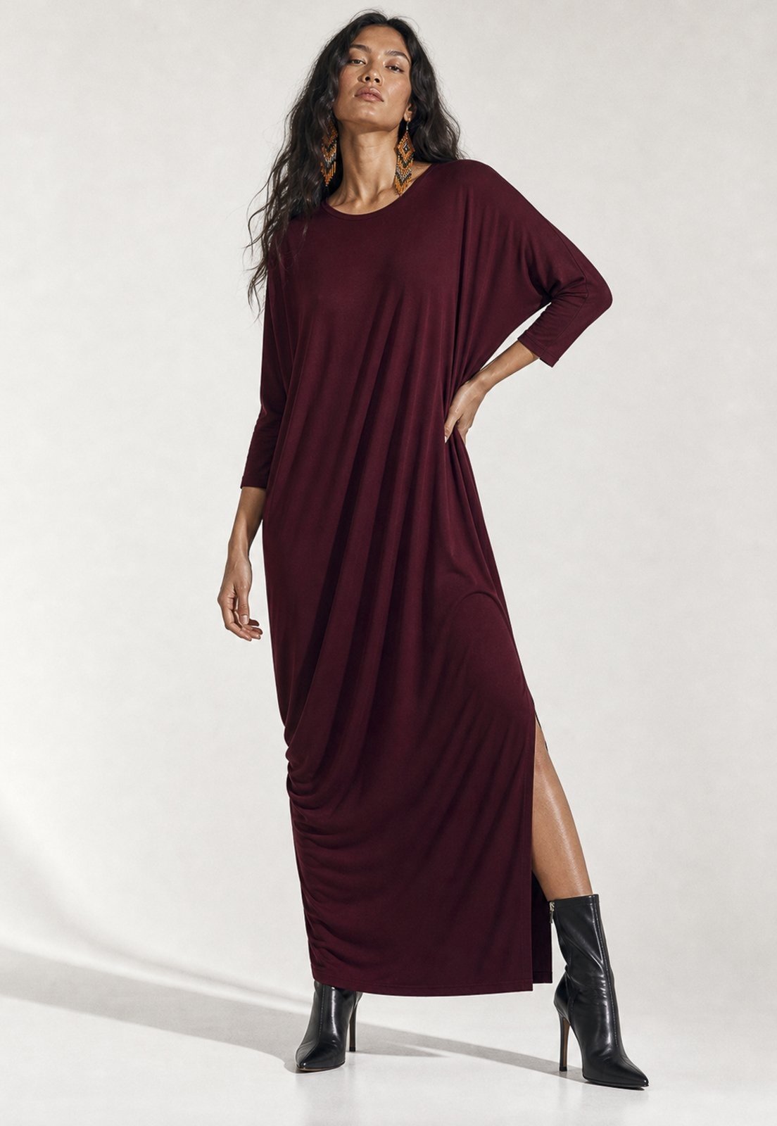 Vestido Longo Amazonia Vital Morcego Manga 3/4 Assimétrico Bordô