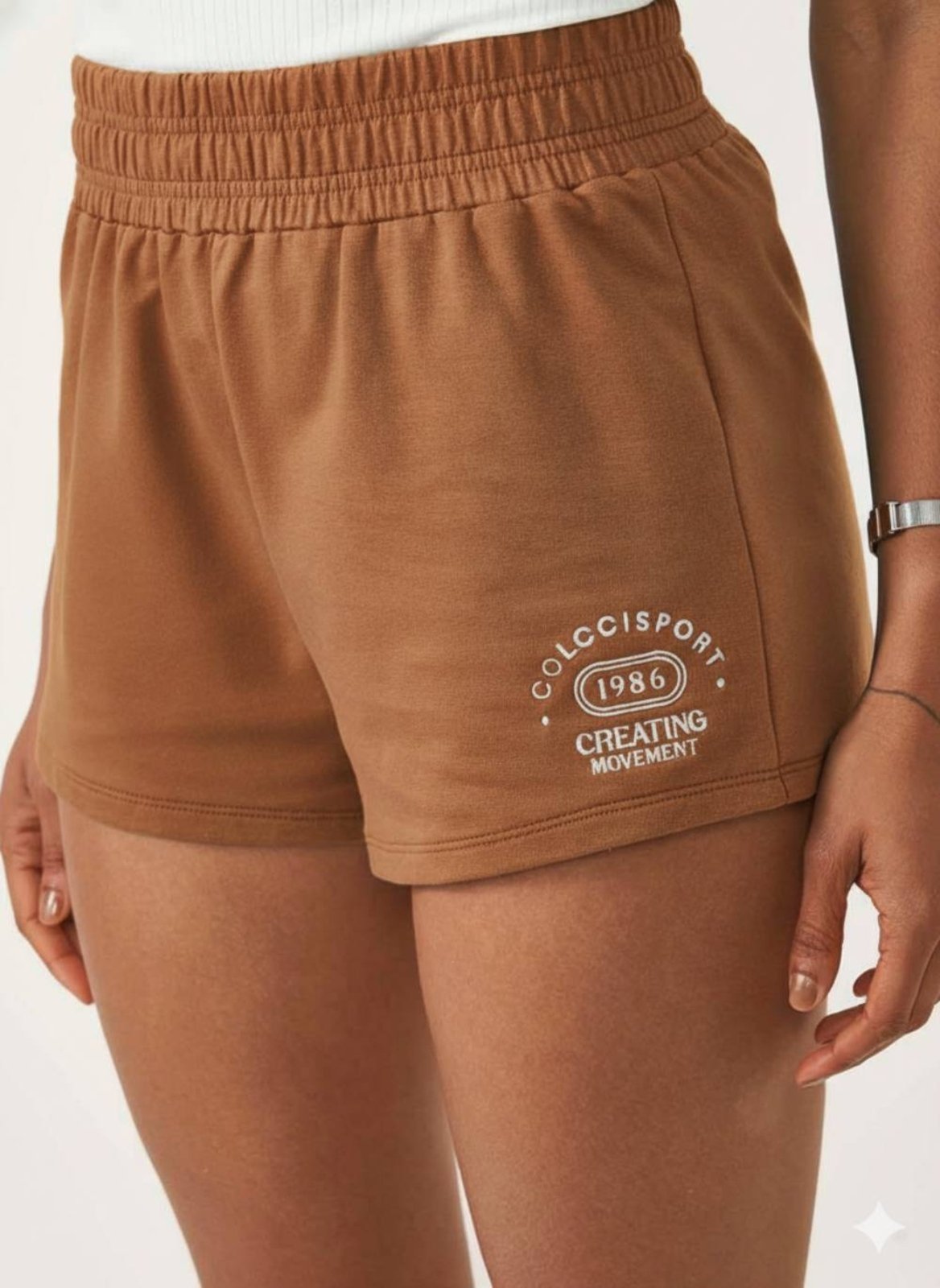 Short Colcci Sport Moletinho Comfort Feminina Marrom