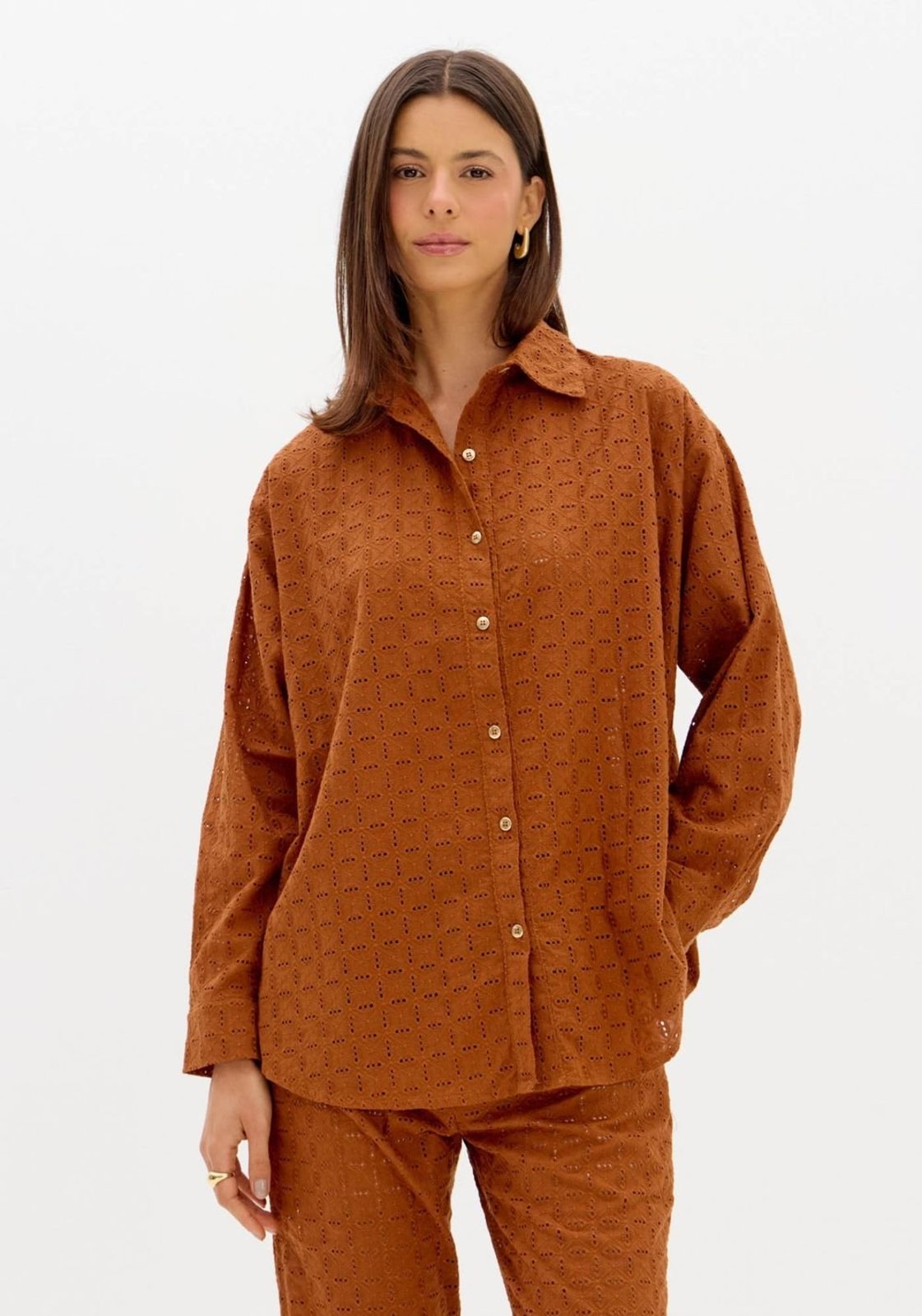 Vista 2 Camisa Oversized Manga Longa Lança Perfume marrom Lança Perfume marrom