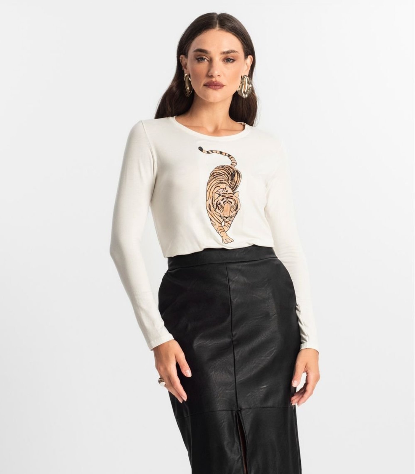 Blusa Manga Longa com Bordado Endless Bege