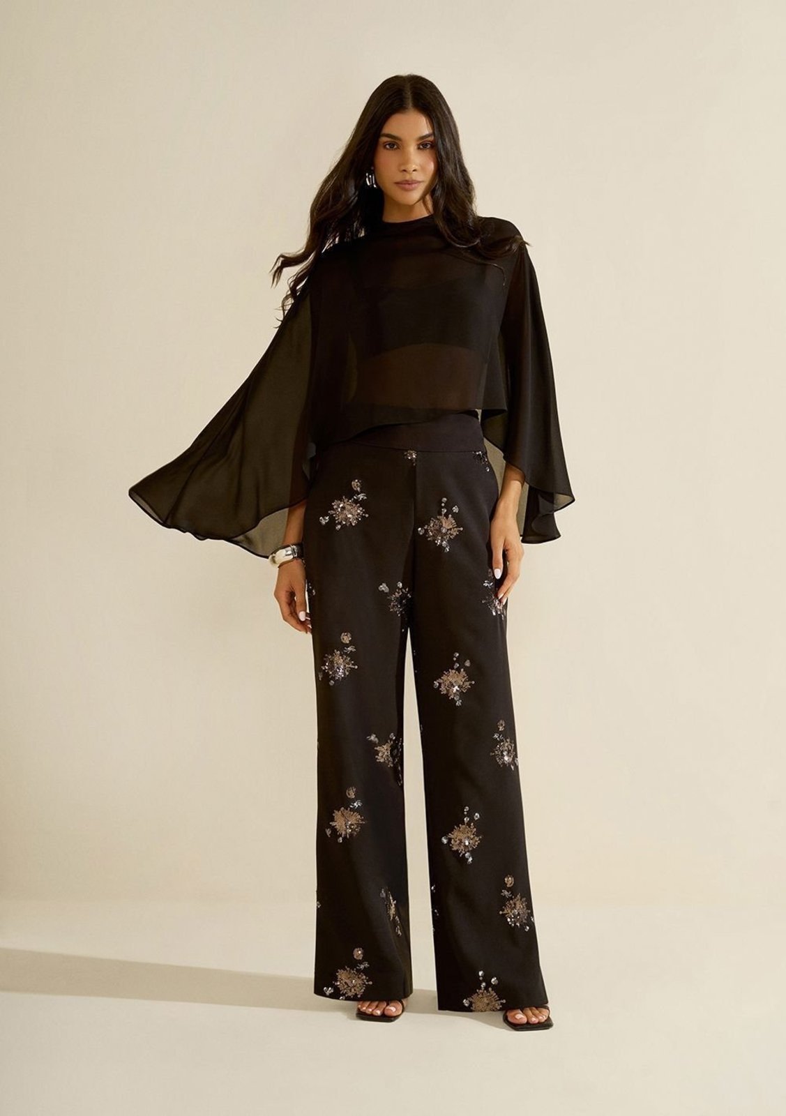Blusa Alongada Aroeira - Preto