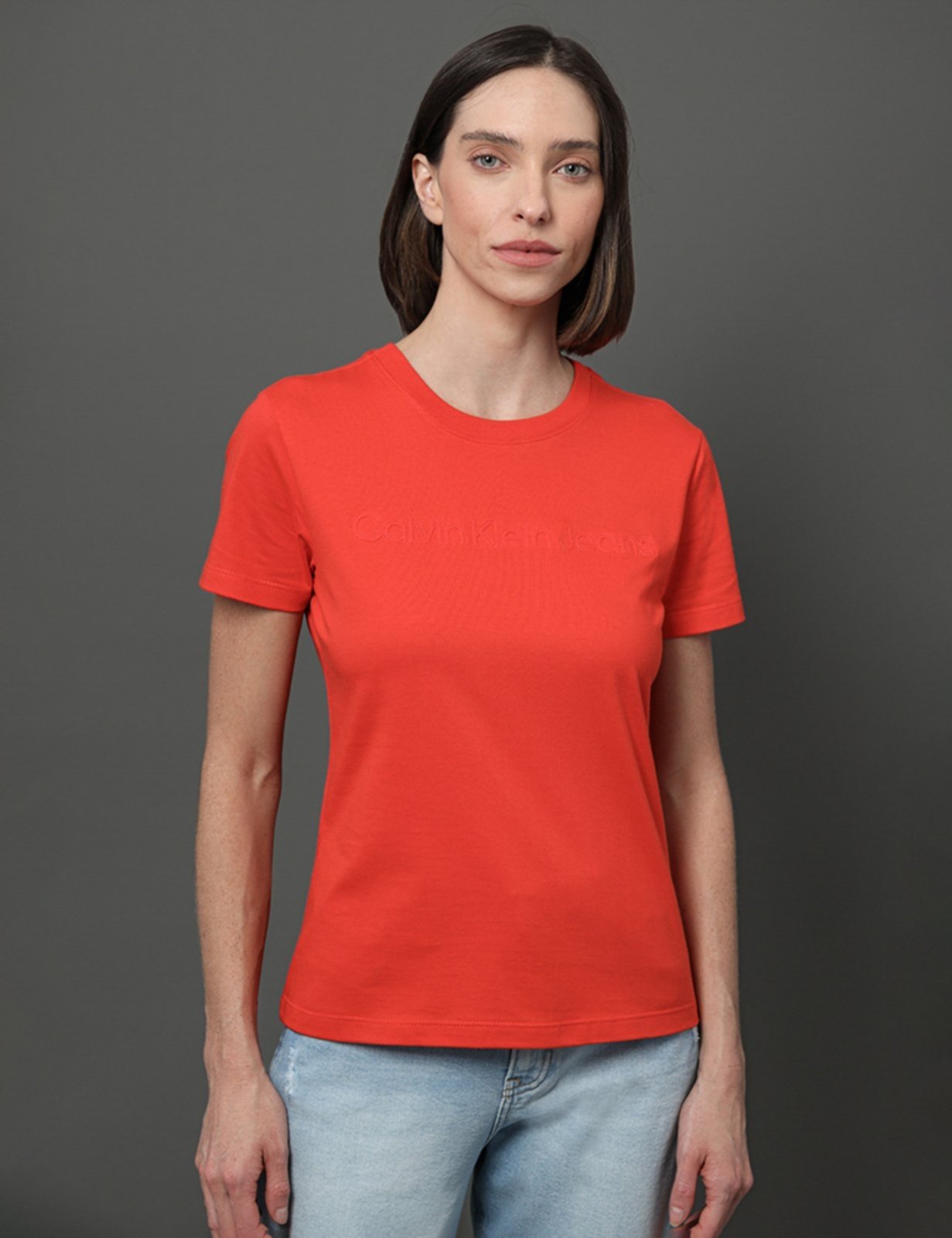 Camiseta Feminina Bordado Alto Relevo Calvin Klein Jeans – Vermelho Calvin Klein Jeans