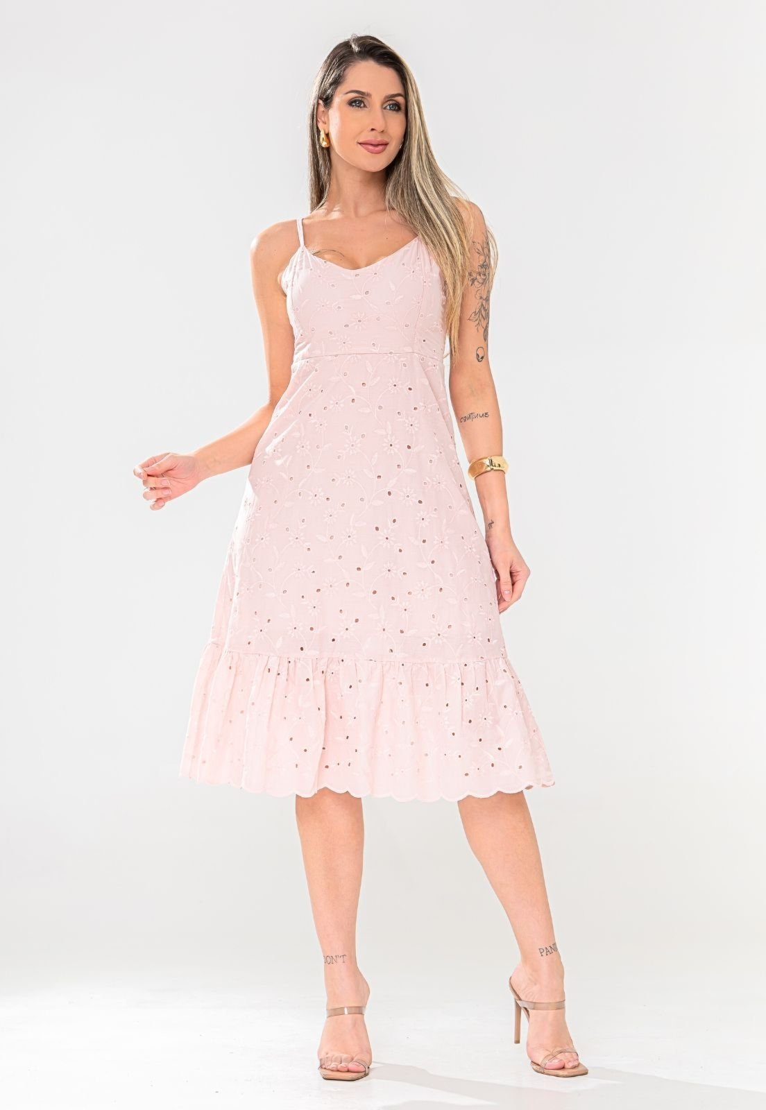 Vestido Midi Com Renda Lesi com Decote e costas Nuas algodão Premium Com Babado Alça e Bojo- Rosa