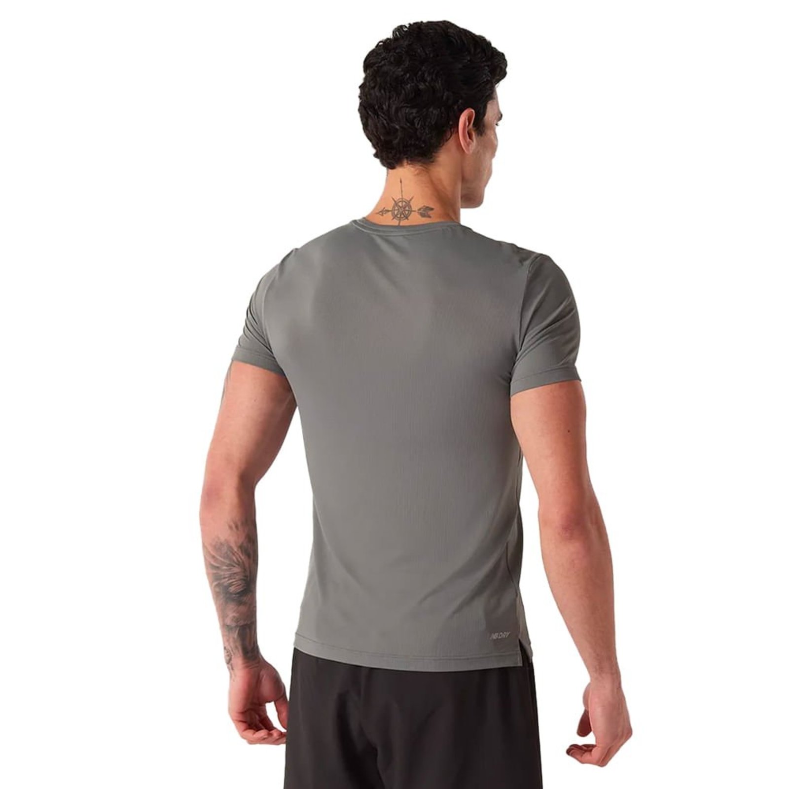 Vista 3 Camiseta Masculina New Balance Essentials NB Dry cinza New Balance cinza