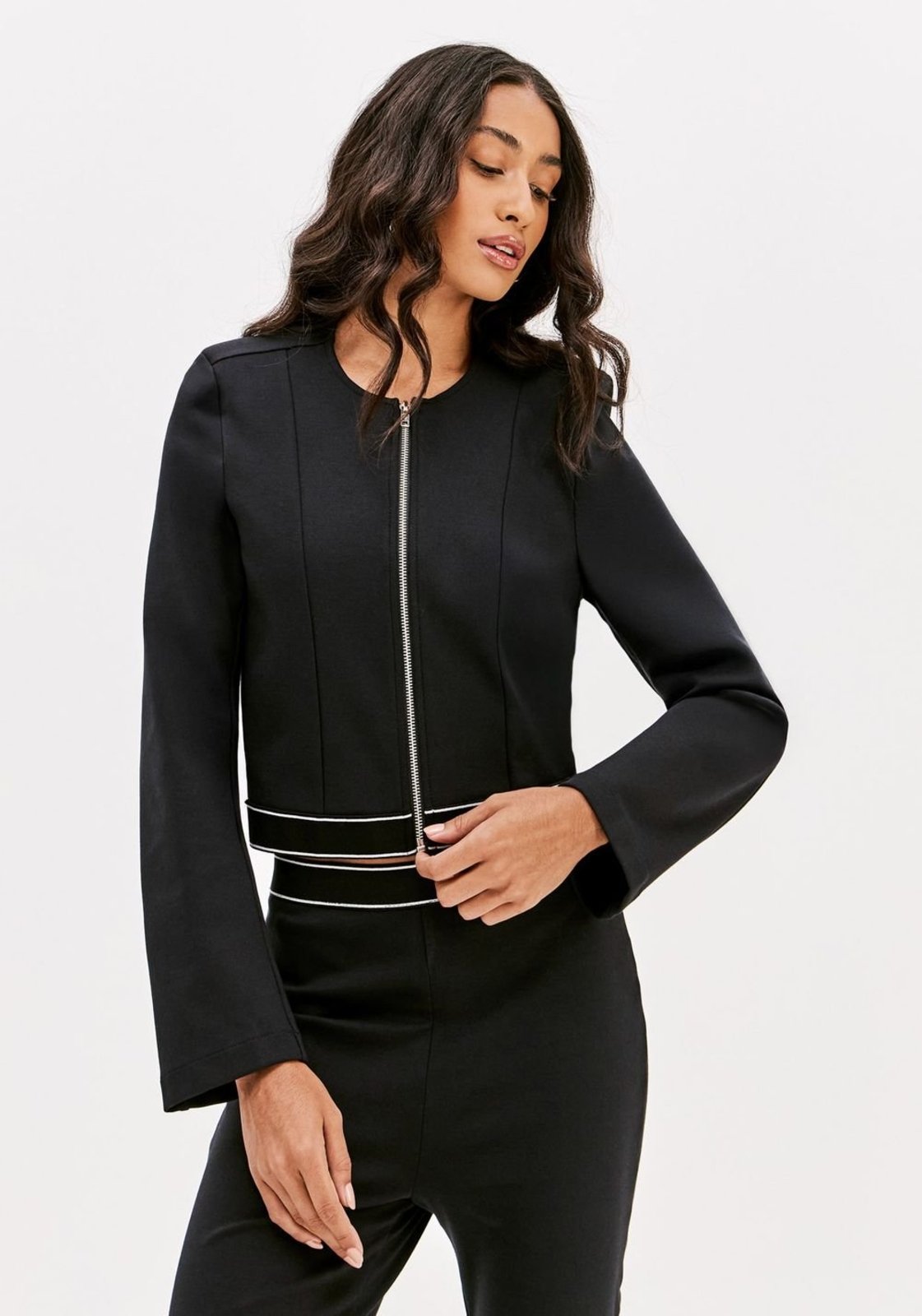Casaqueto Manga Longa Com Zíper Sport Easy