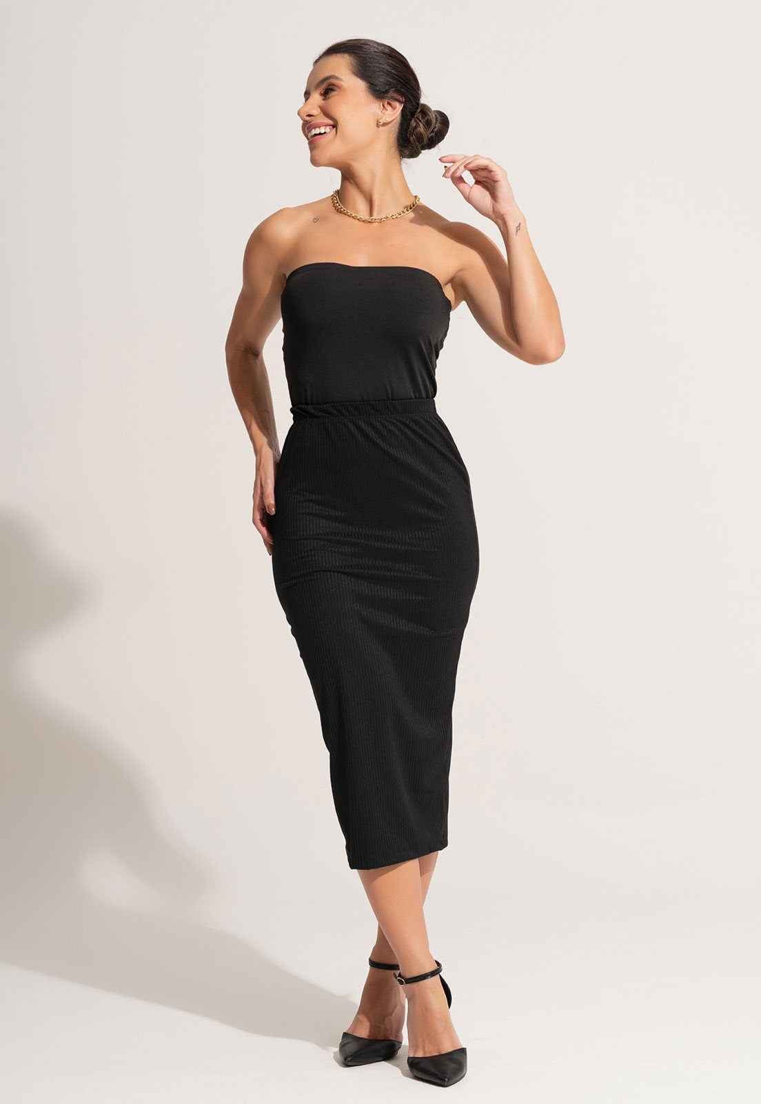 Saia Midi Canelada Com Fenda Feminina Preto