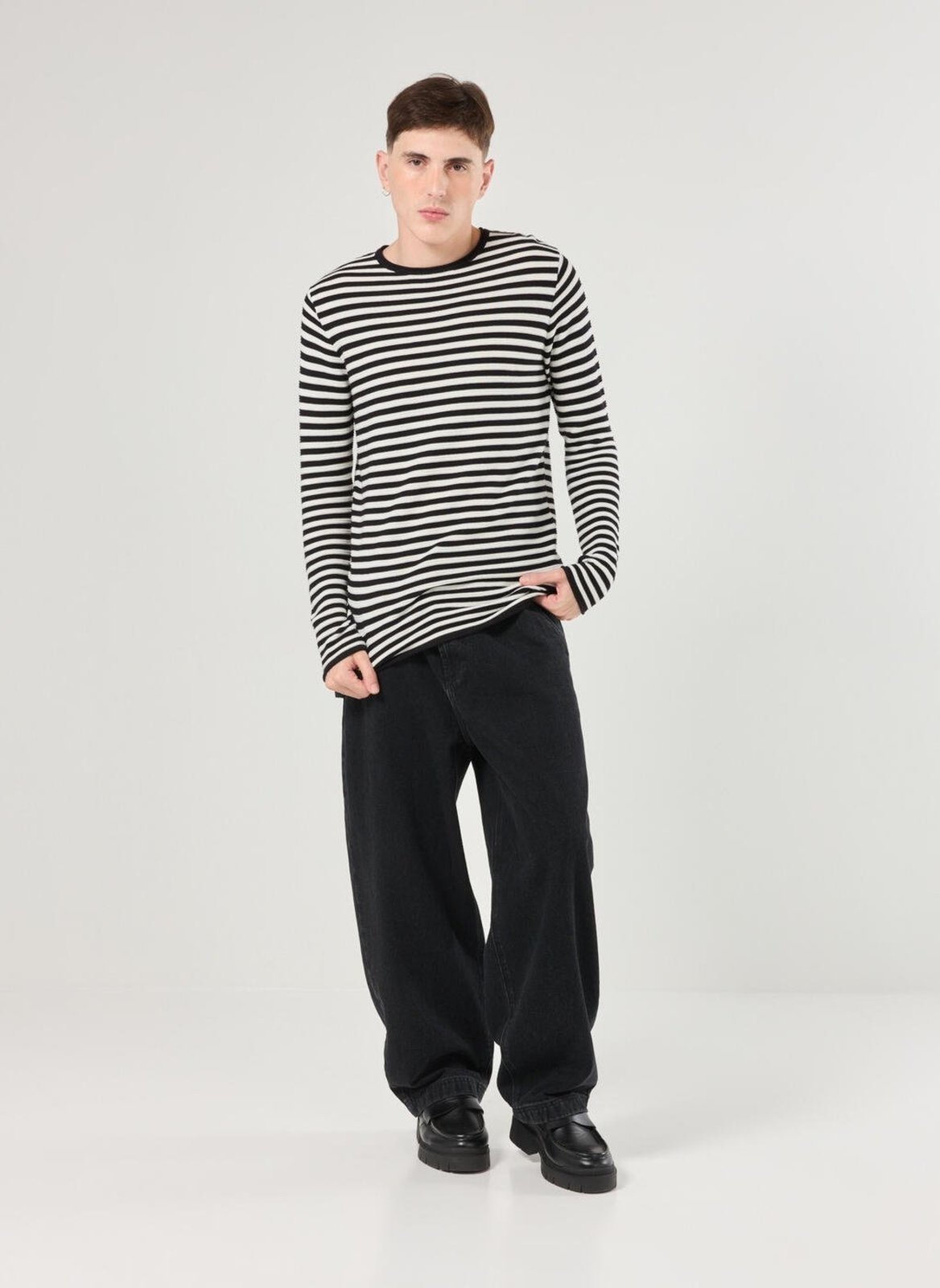 Calça Baggy Jeans Com Chaveiro
