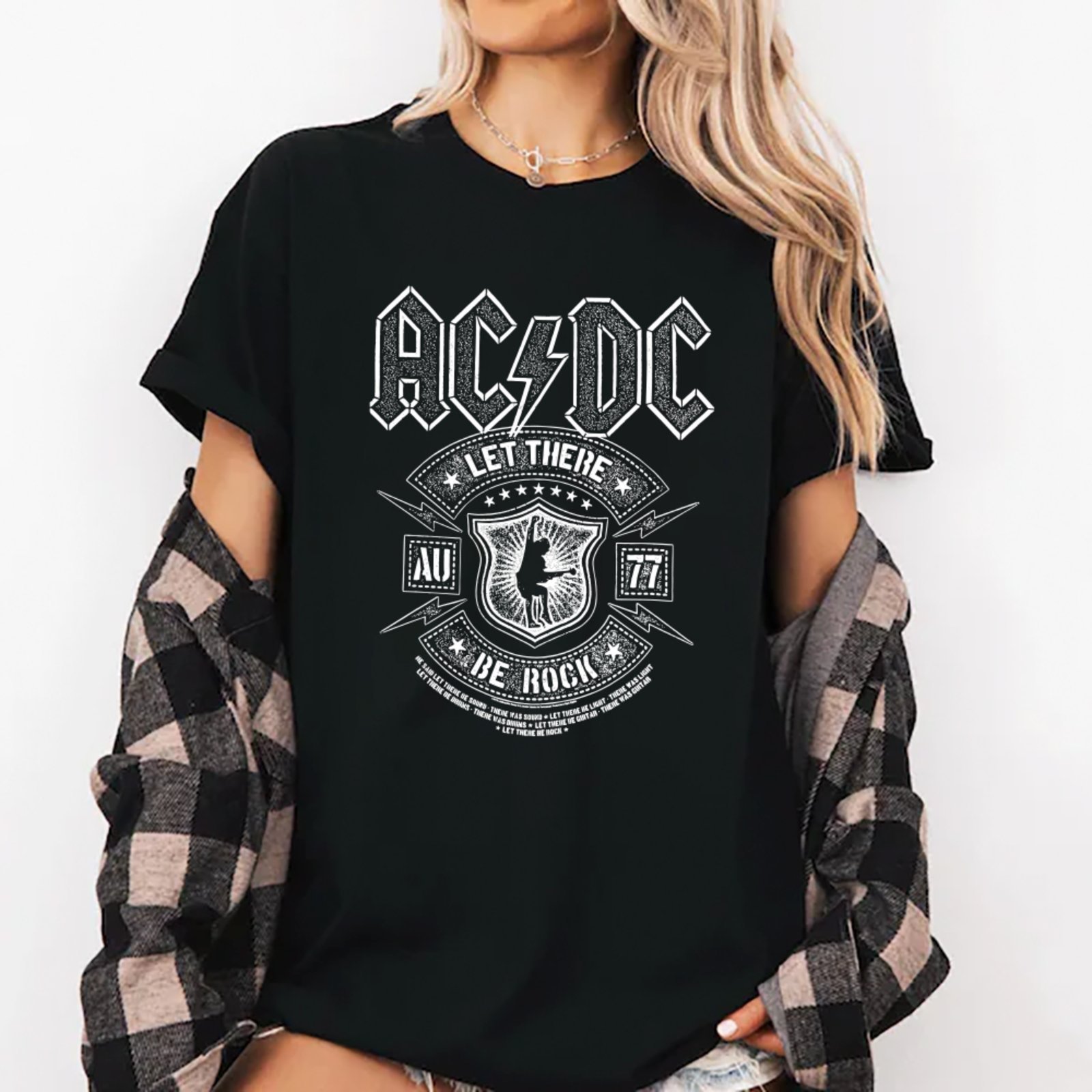 Vista 2 Camiseta Ousy Básica AC DC Let There Be Rock Estampa Clássica Unissex preto ousy preto