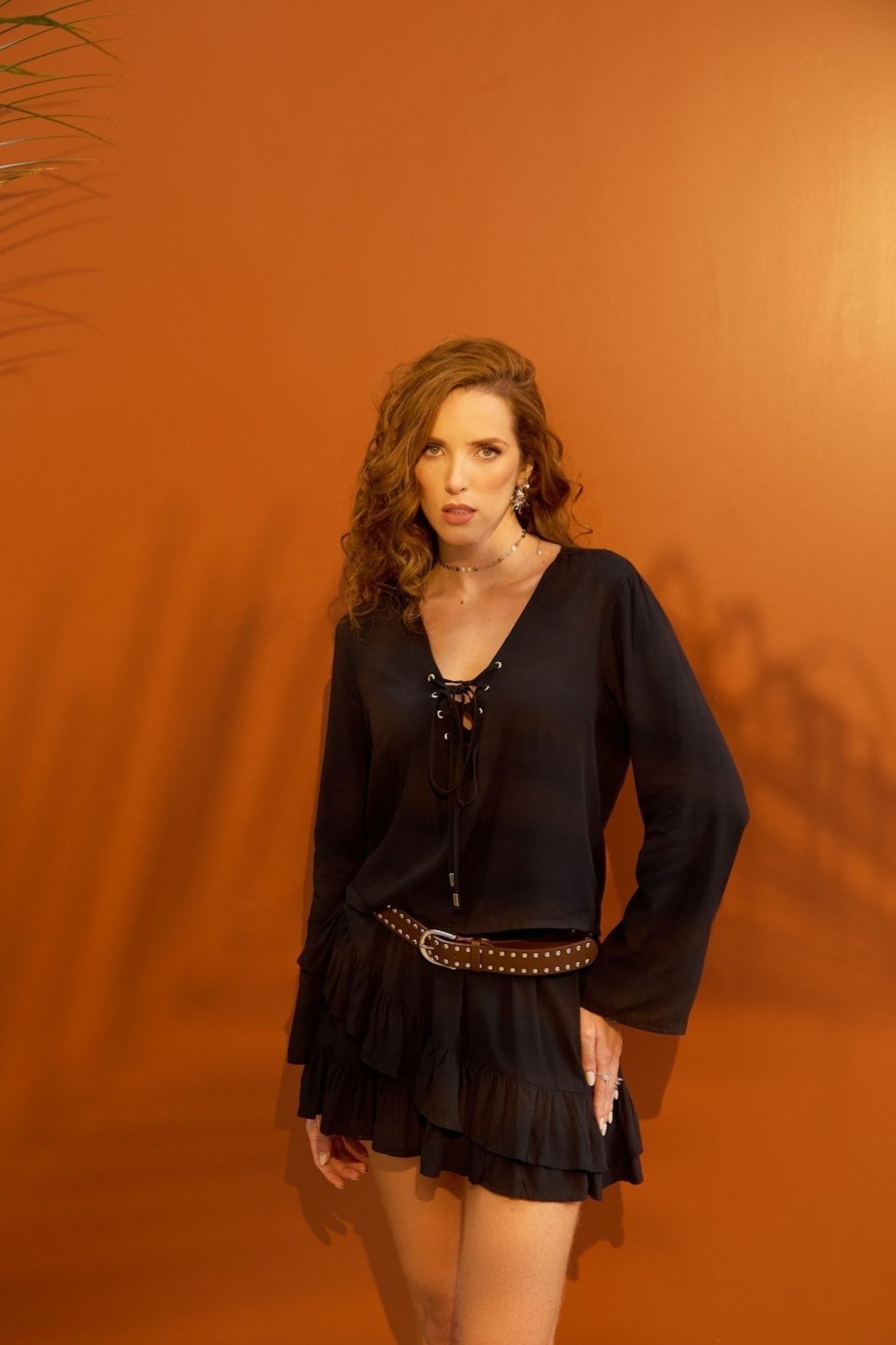 Saia Pop Me Curta Em Viscose Com Babados Preto