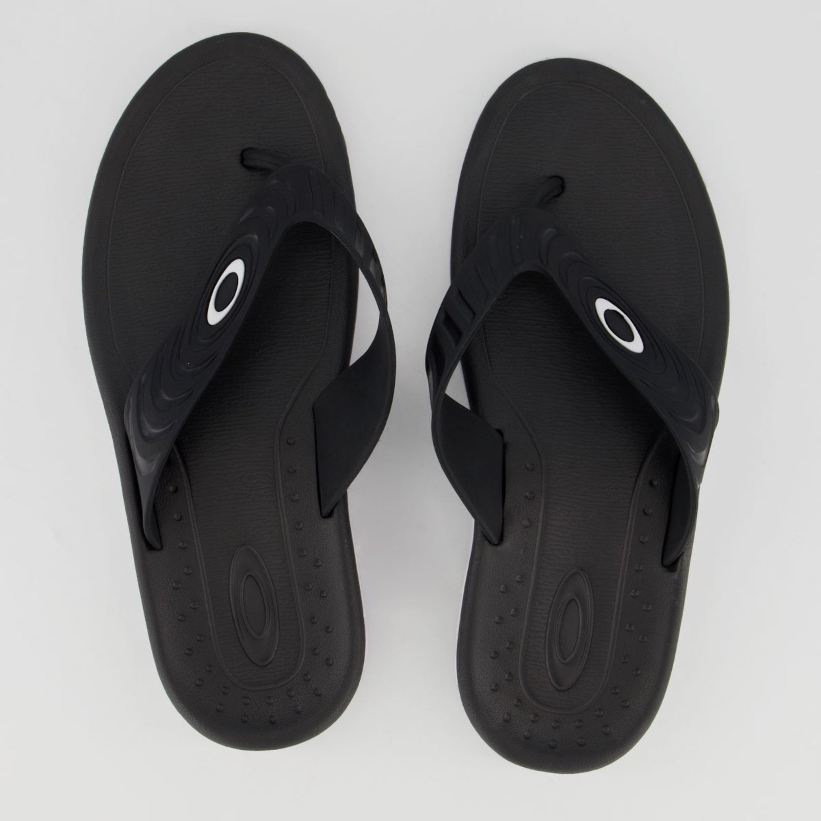 Chinelo Oakley Crowd Preto