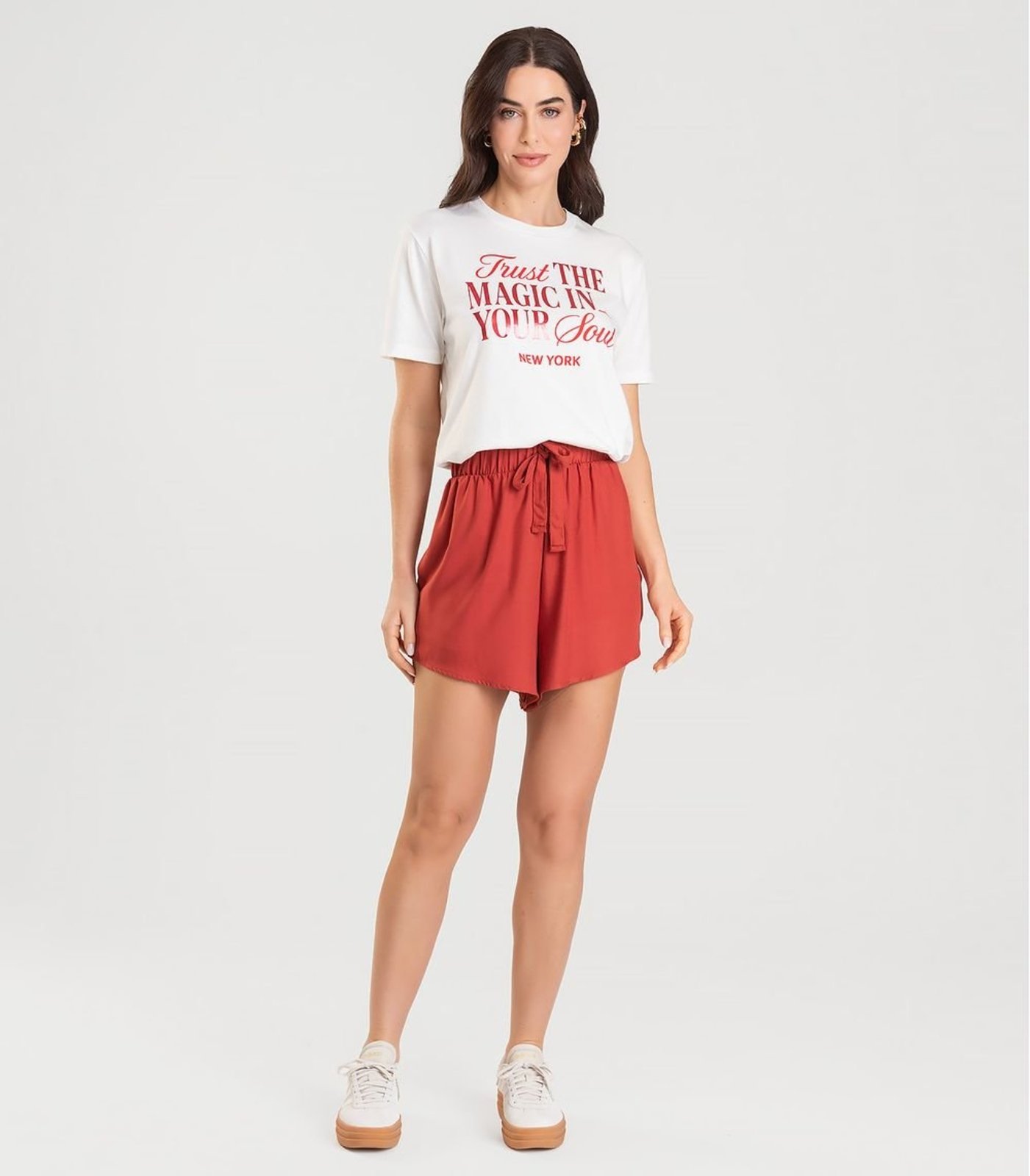 T-shirt Feminina Manga Curta Dianna Bege