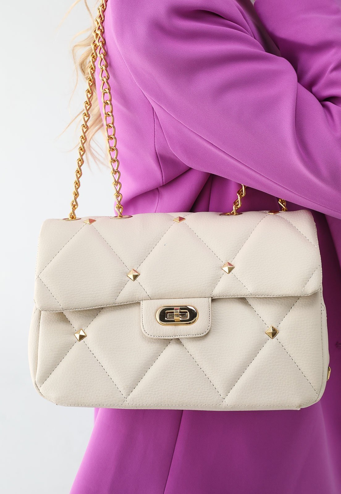 Vista 2 Bolsa Feminina Maria Milão Spike Matelassê Off bege/branco/dourado/off-white bege/branco/dourado/off-white