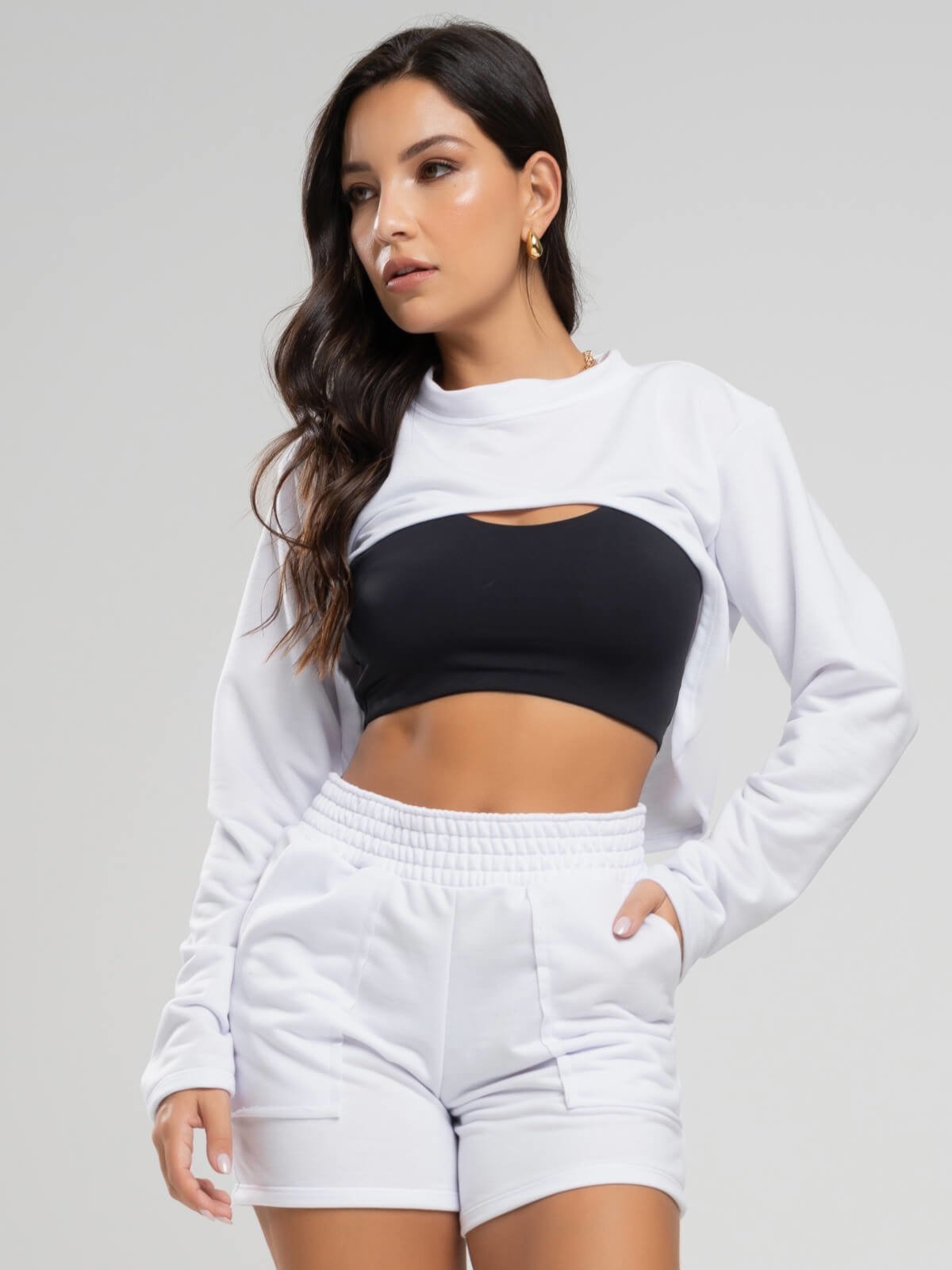 Blusa Super Cropped Vicbela Manga Longa Moletinho Inverno Branco