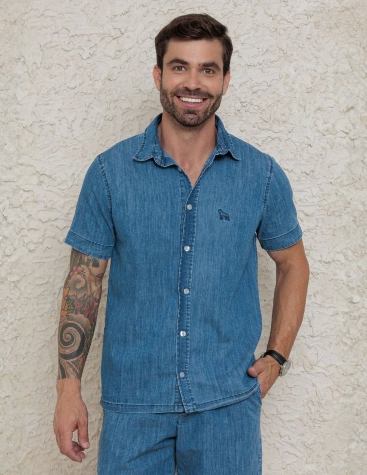 Camisa Jeans Masculina Manga Curta Bordada Revanche - CM.MAS.00004