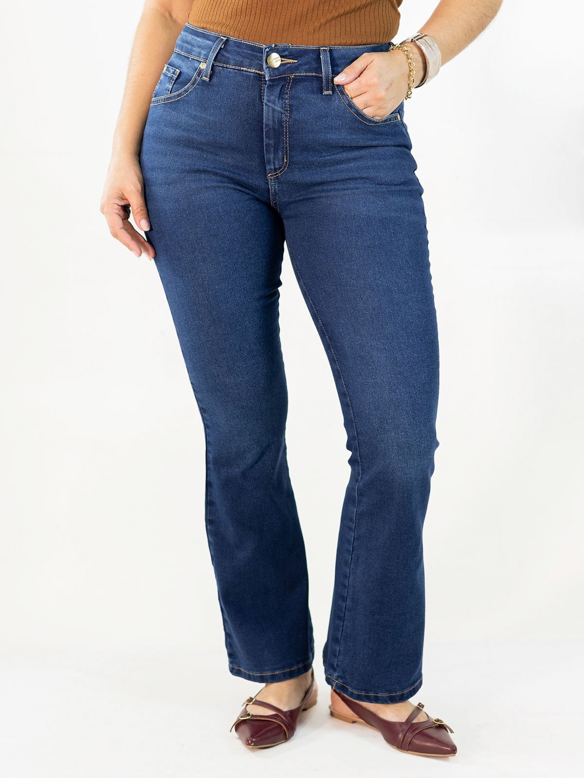 Calça Jeans Tradicional Feminina Flare Petit Cintura Alta Anticorpus