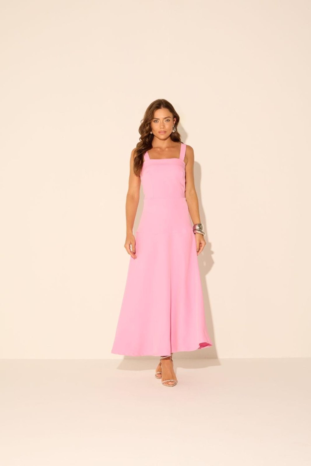 Vestido Vanibele Midi Rosa