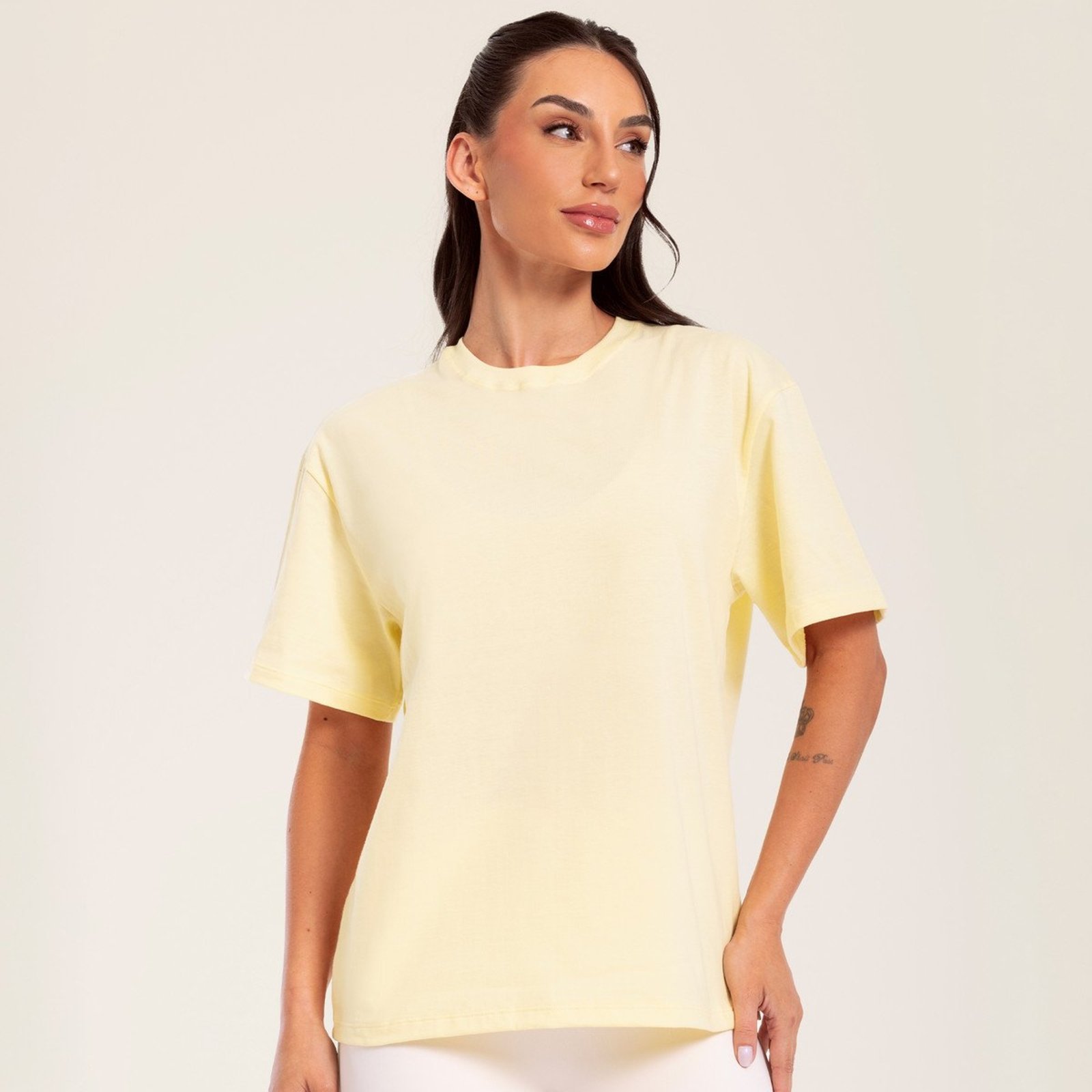 Blusão Oversized Feminino Amarelo Pastel Com Estampa Emborrachada Donna Carioca