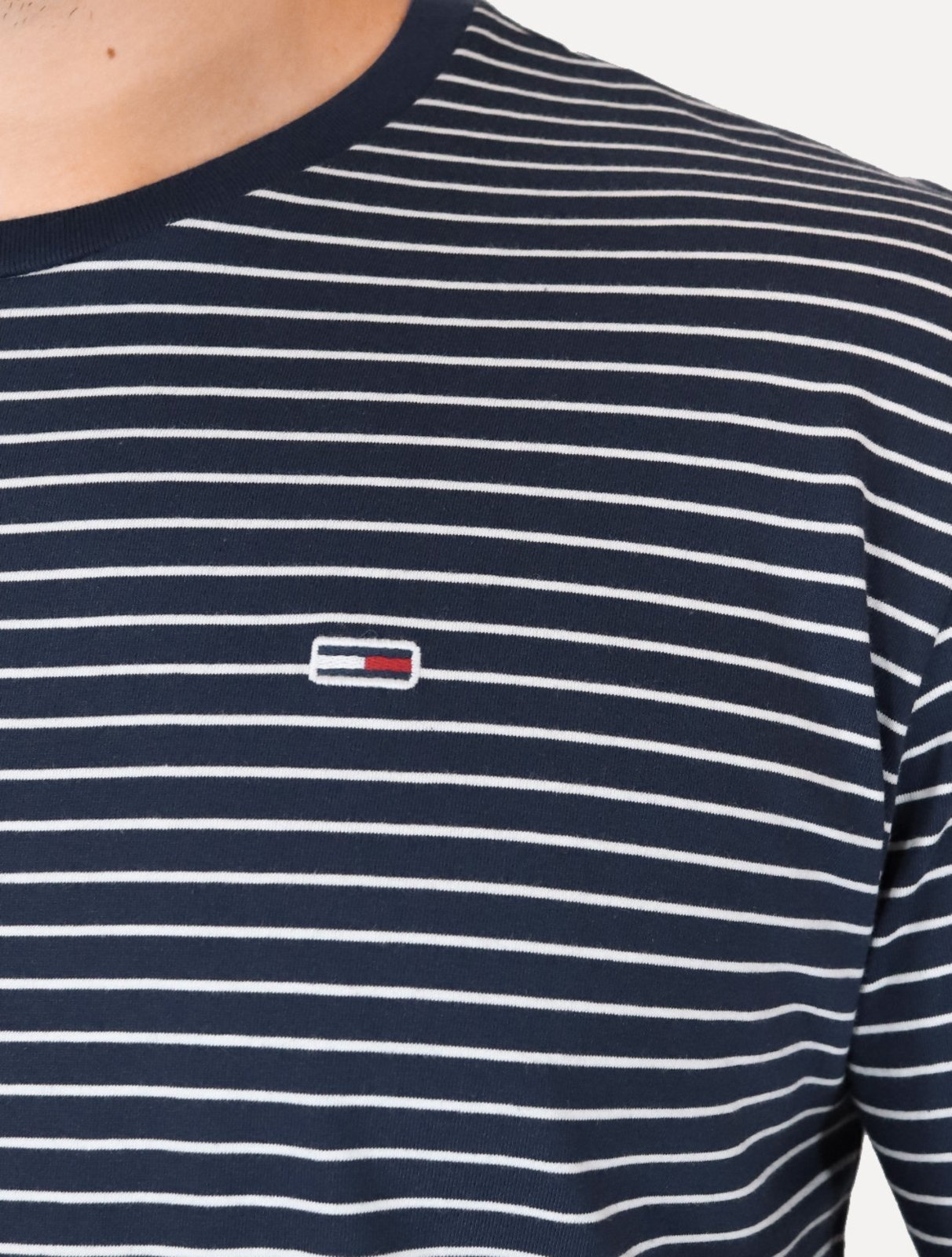 Vista 3 Camiseta Tommy Jeans Masculina Chest Logo Listrada azul marinho Tommy Jeans azul marinho