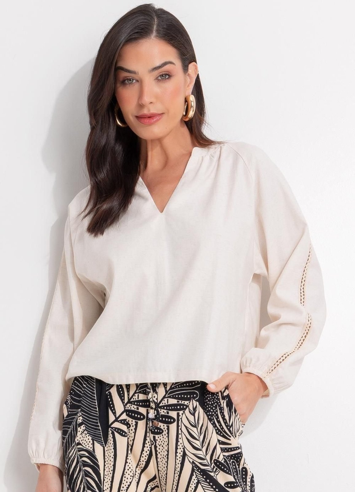Vista 2 Blusa Em Linho Natural Quintess bege natural Quintess bege natural