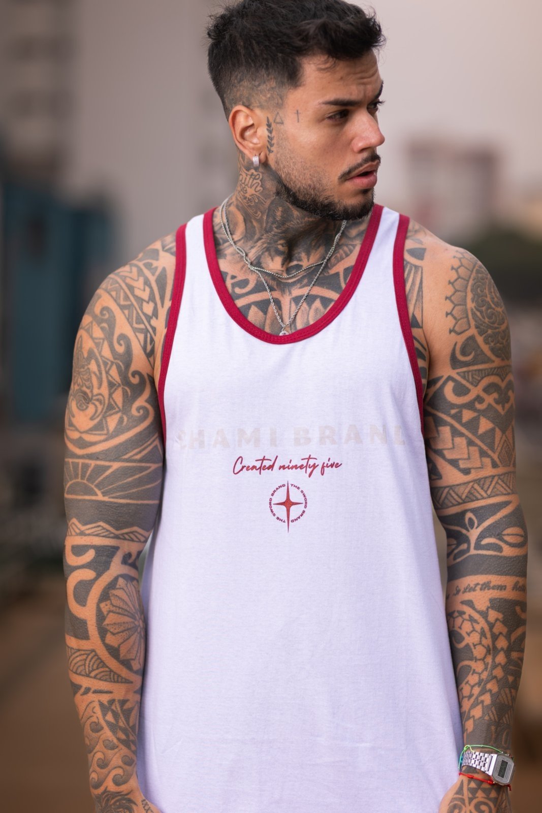 Vista 2 Regata Masculina Long Viés Chami Brand Branca branco CHAMI BRAND branco