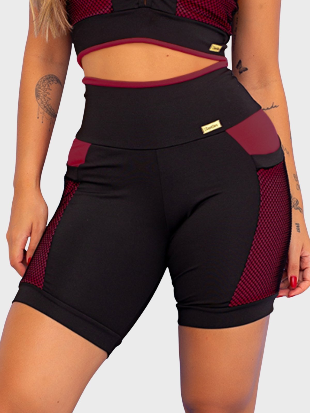 Short Fitness Tarelles Cintura Alta Bolso Tela Preto e Bordô