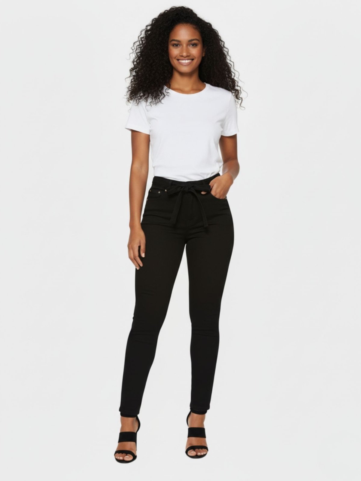 Calça Feminina Skinny Jeans Preto com Cinto Levanta Bumbum