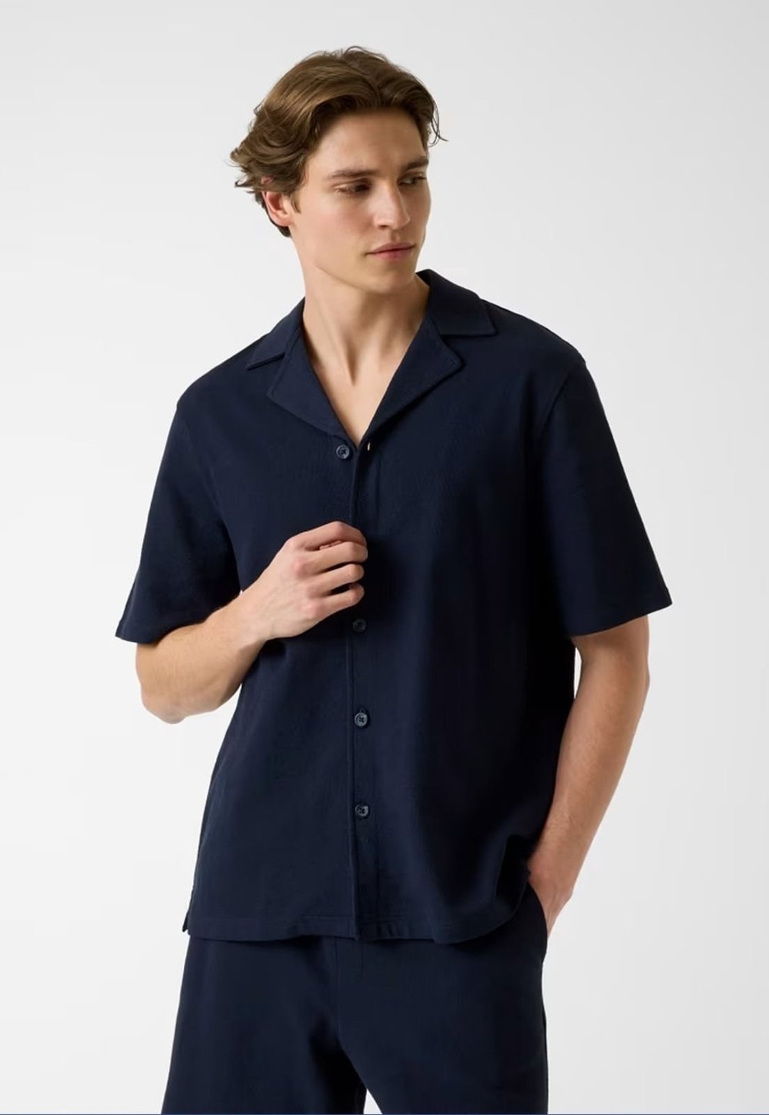 Camisa Guess Malha Manga Curta Textura Azul Escuro