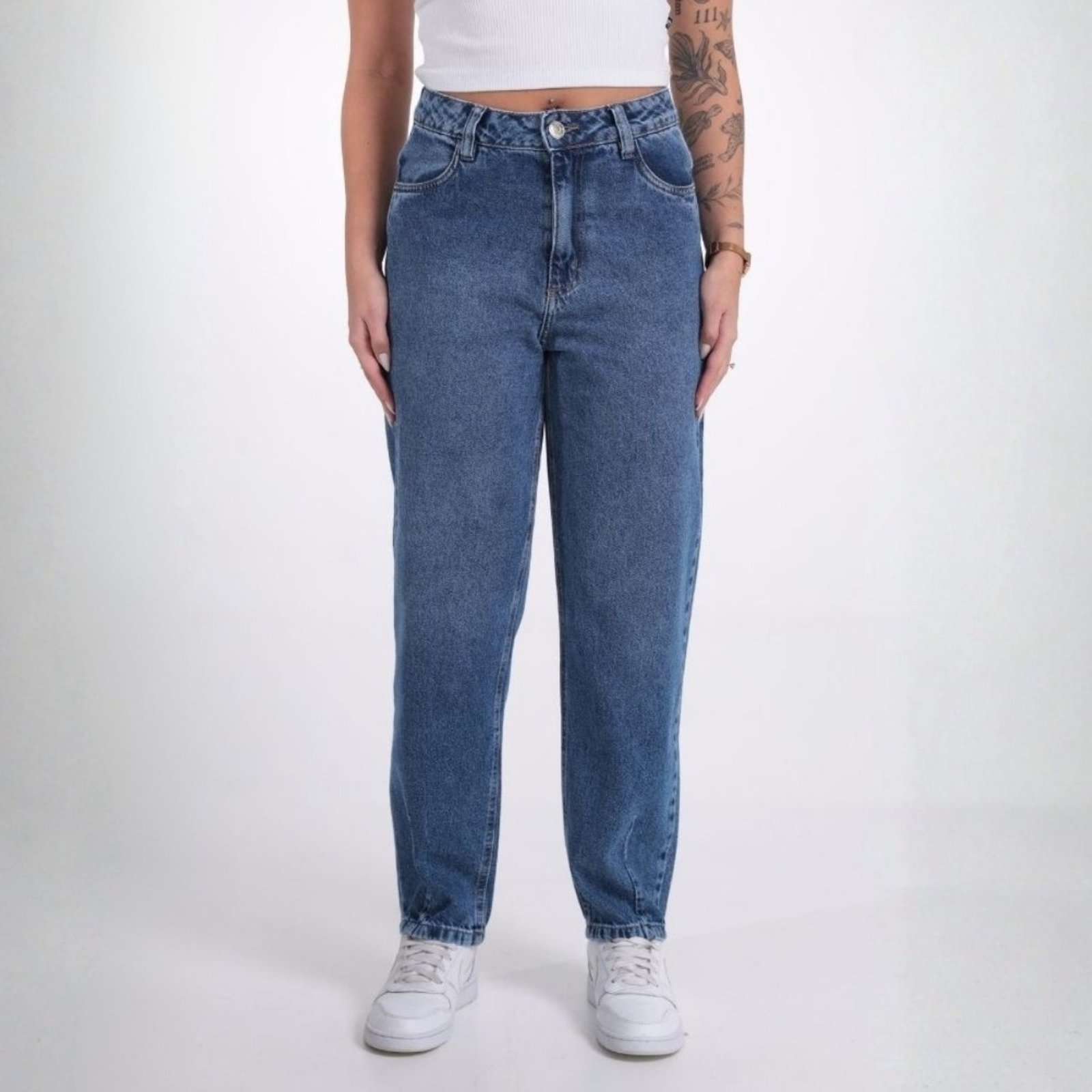 Calça Jeans Mom Com Pregas Feminina Revanche Thais