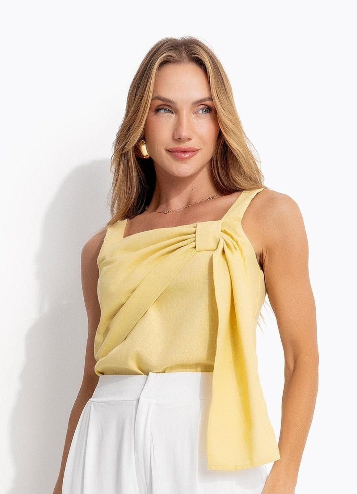 Vista 2 Blusa Em Linho Claro Quintess amarelo Quintess amarelo