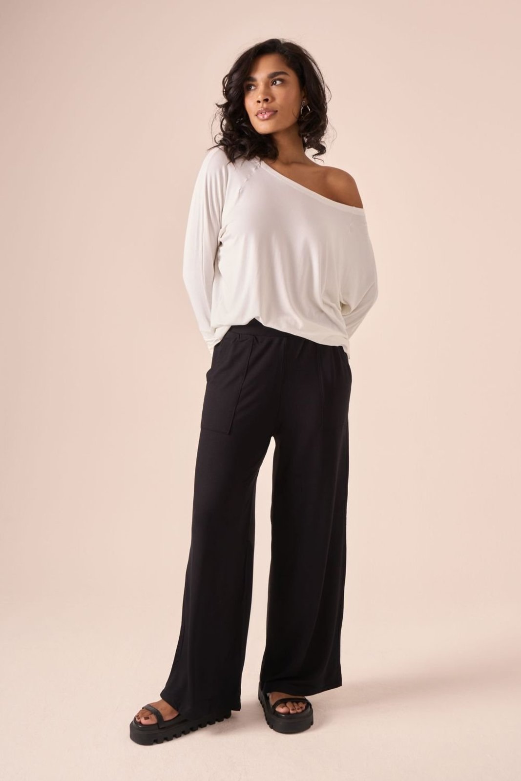 Calça Pantalona Bamboo Preta Calça Bamboo Preta P Suntime