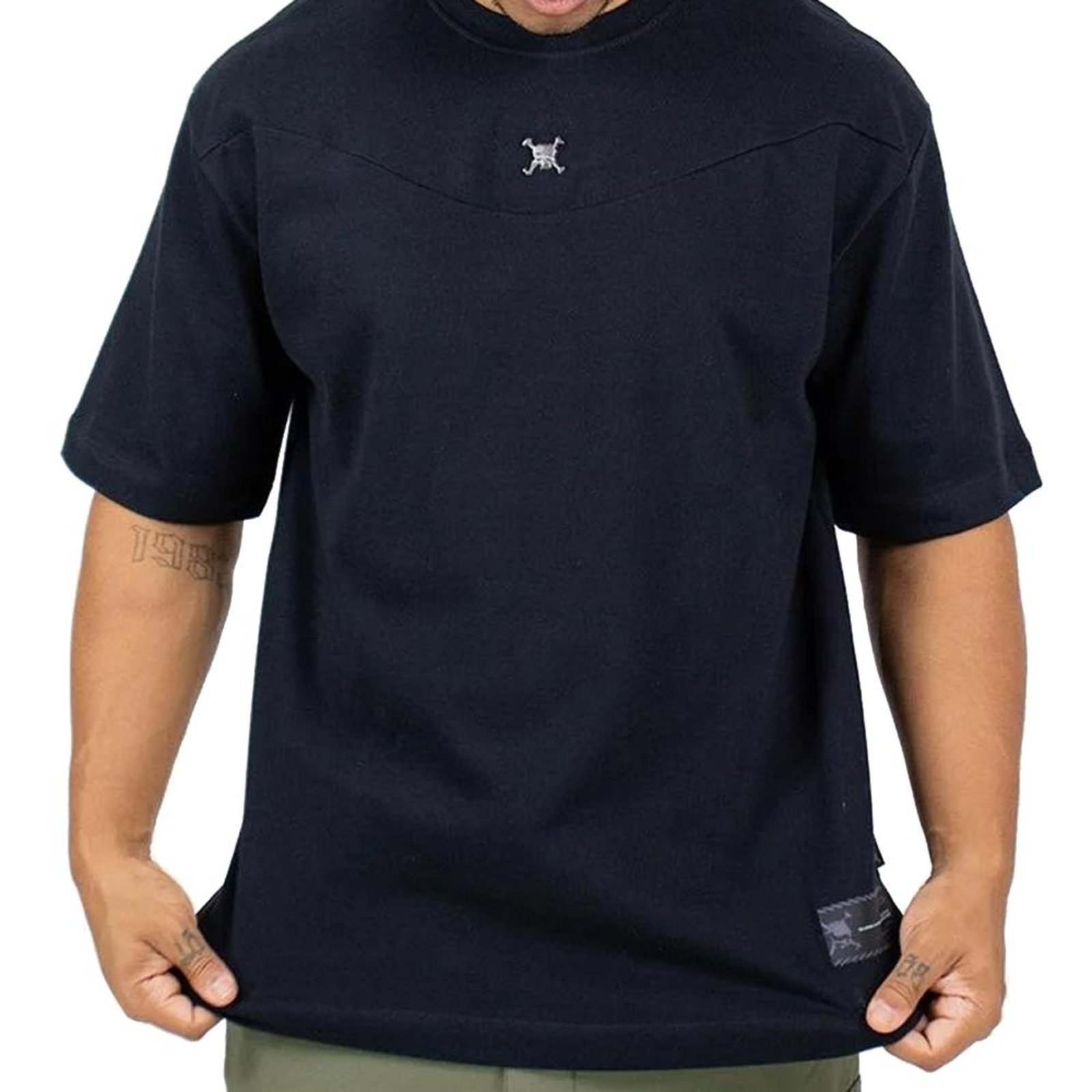 Camiseta Oakley Skull Metal Pin SM26 Masculina Blackout