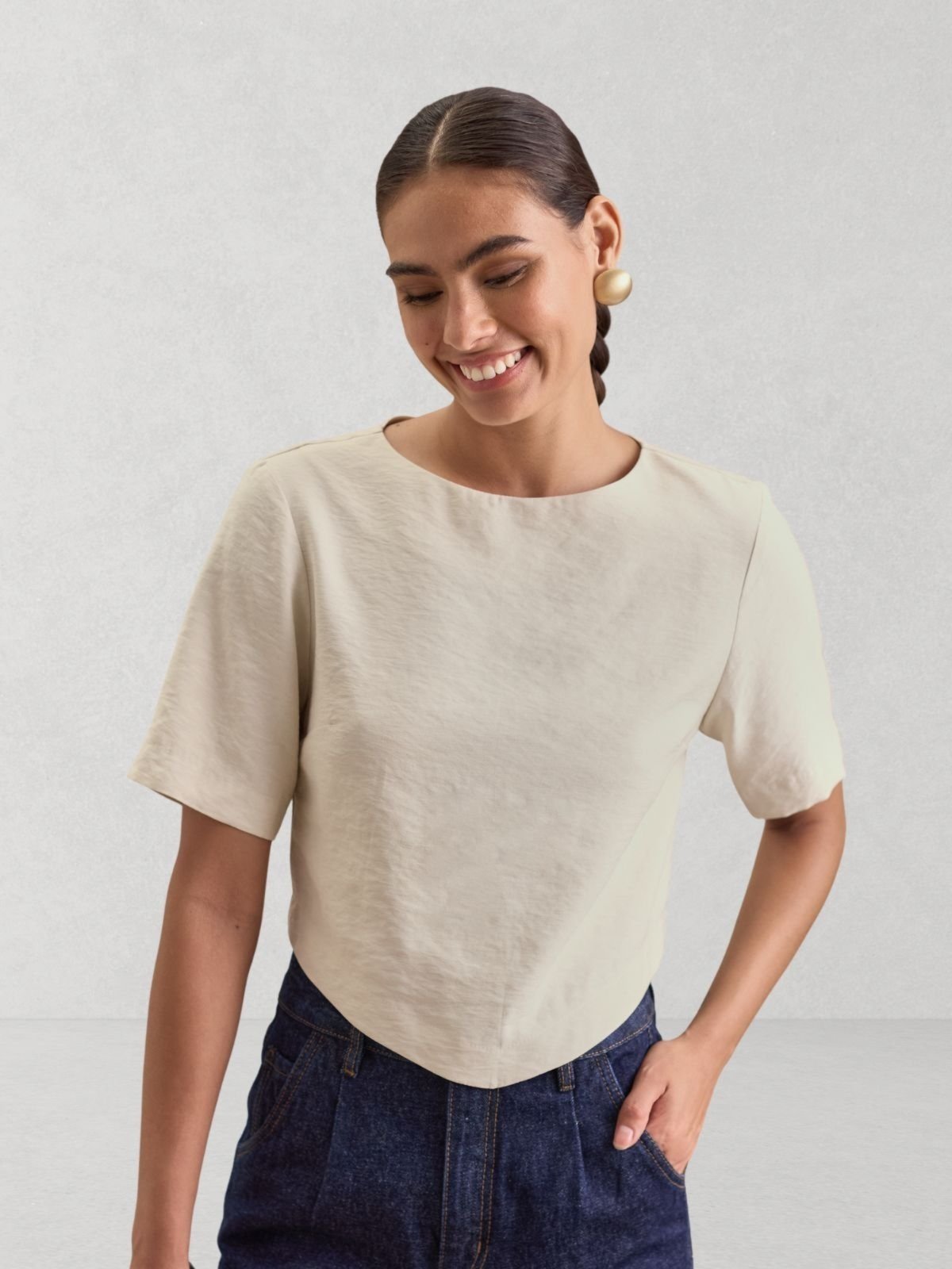 Vista 3 Blusa Via Lessa Savona Barra Geométrica em Viscose Creme bege Via Lessa bege