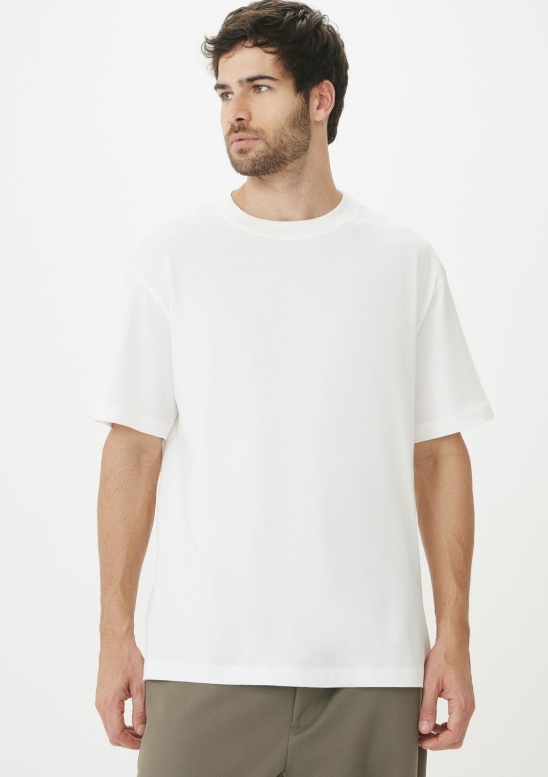 Vista 3 Kit Com 2 Camisetas Masculinas Básicas Relaxed Hering off-white Hering off-white